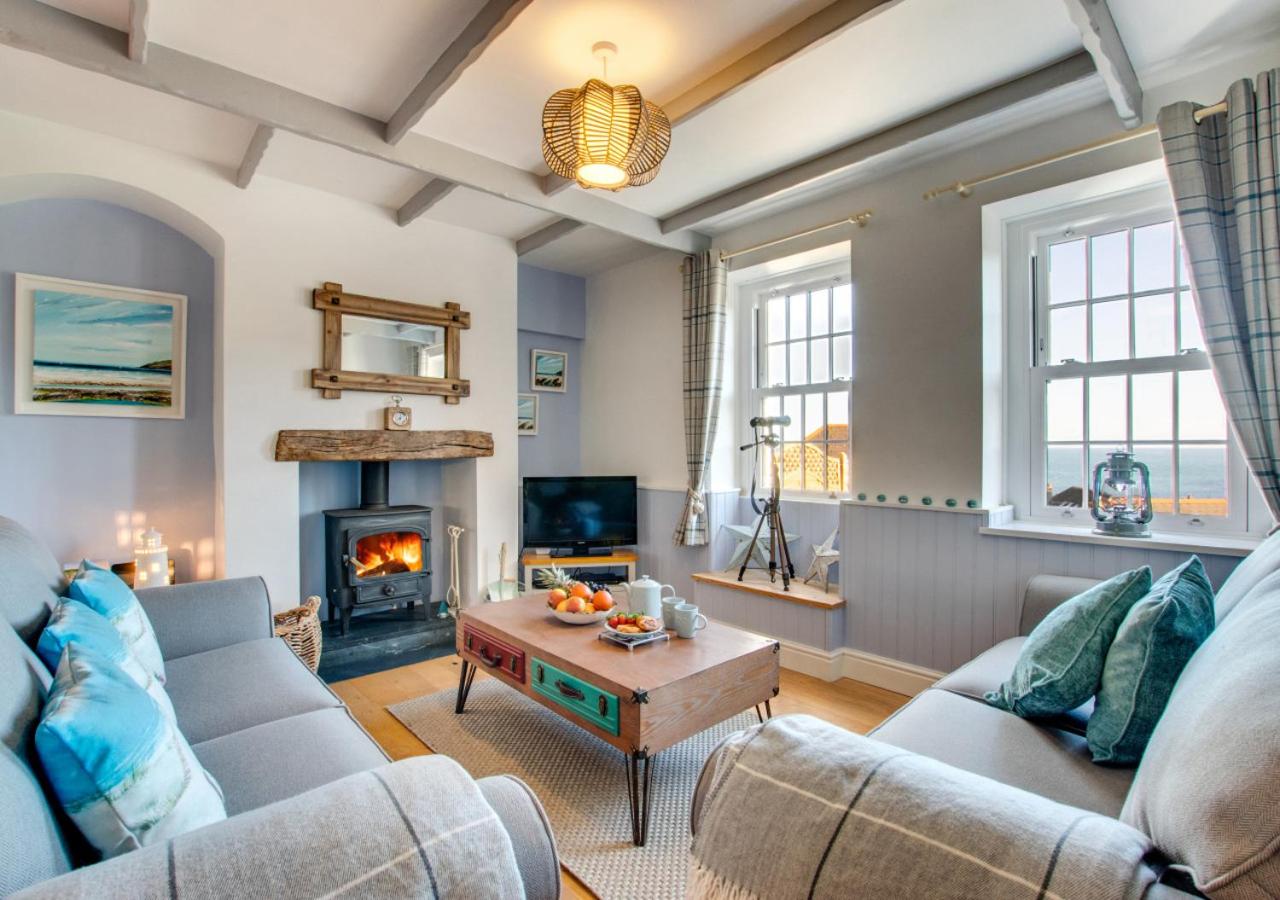 3 Bed in Gorran Haven oc-p00812
