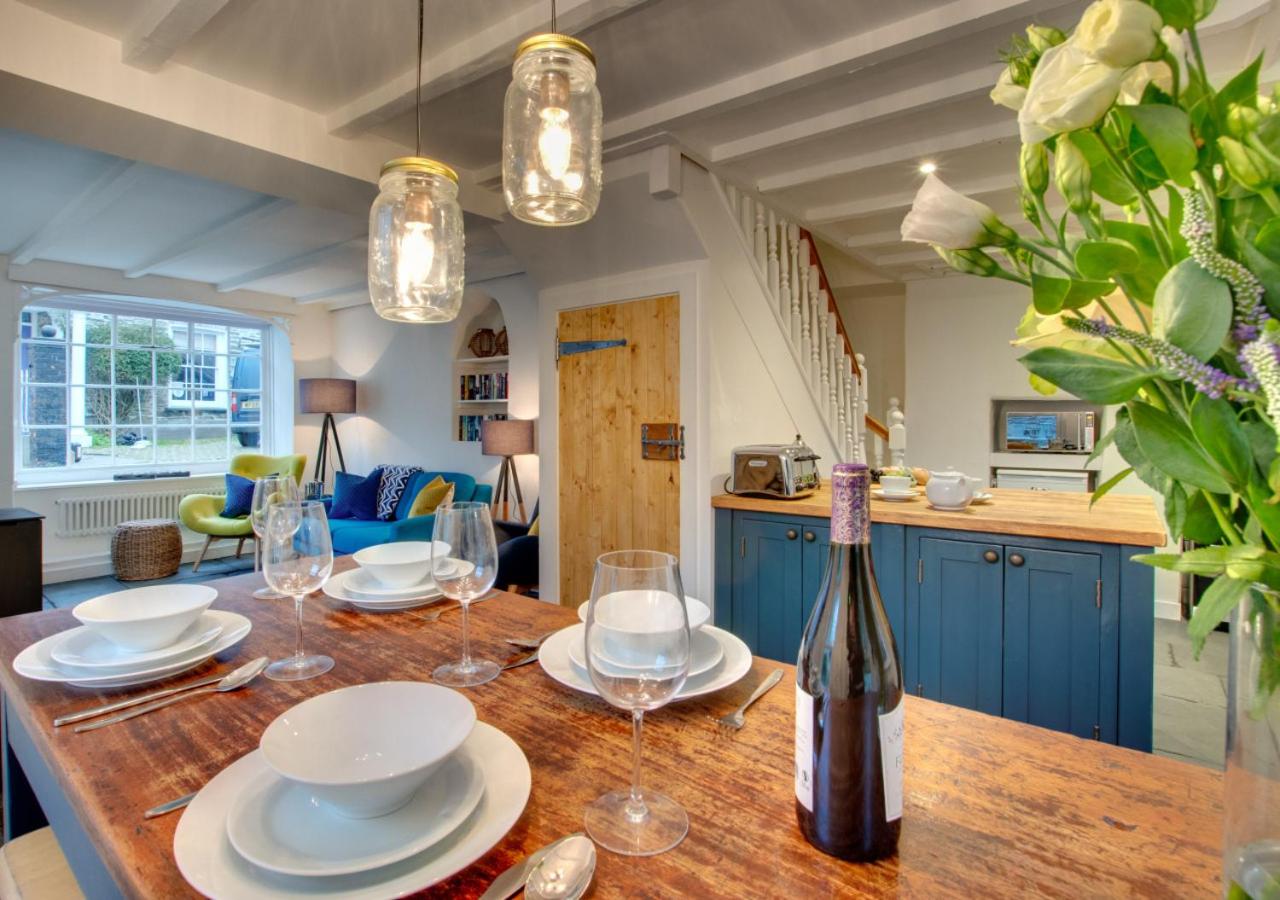 2 Bed in Padstow oc-p00821
