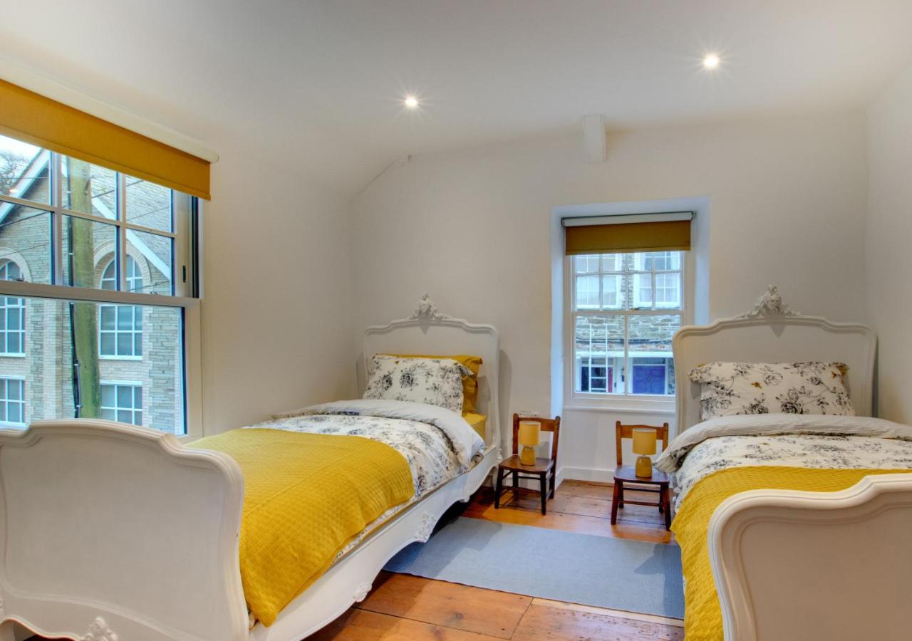 2 Bed in Padstow oc-p00821