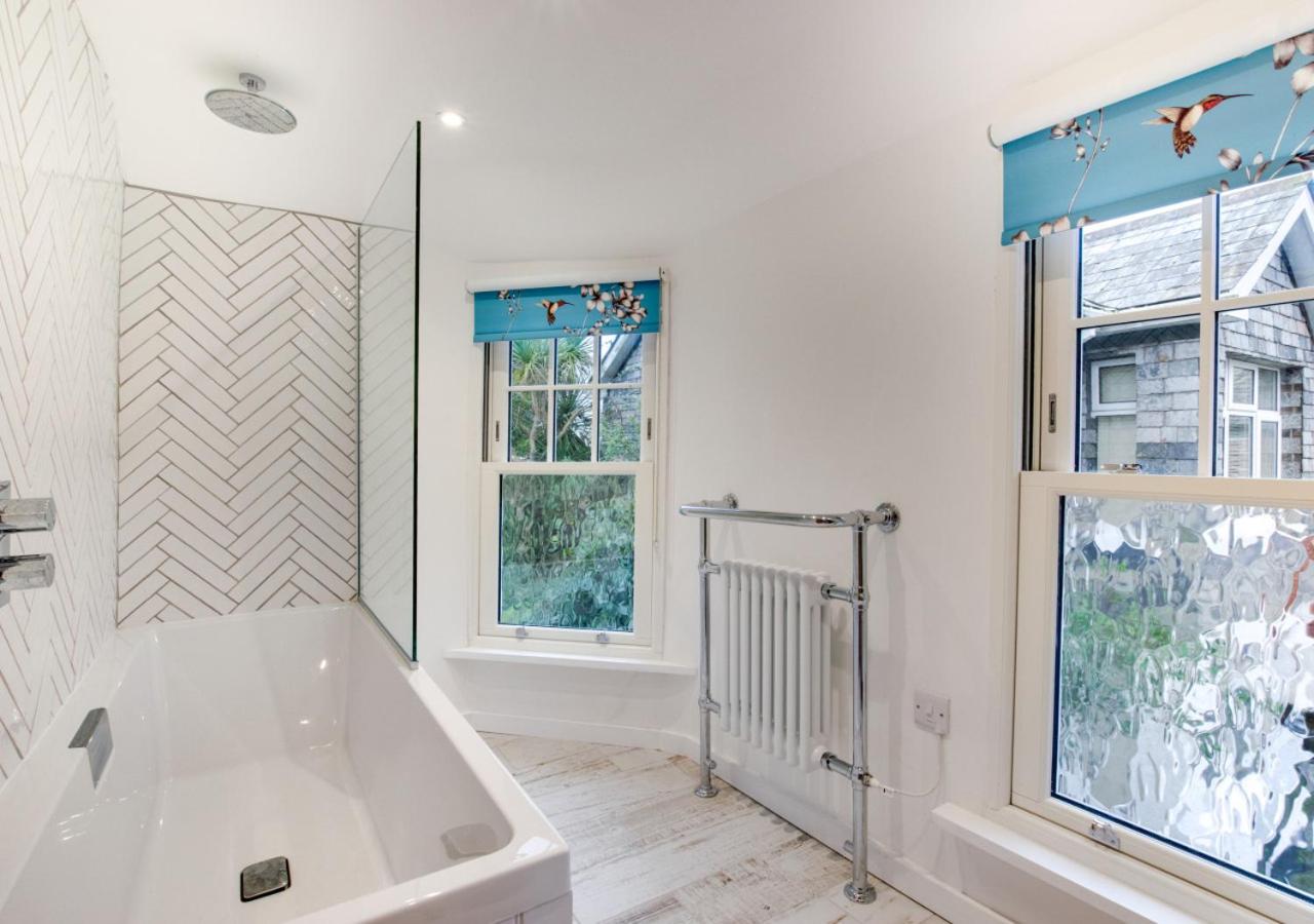 2 Bed in Padstow oc-p00821