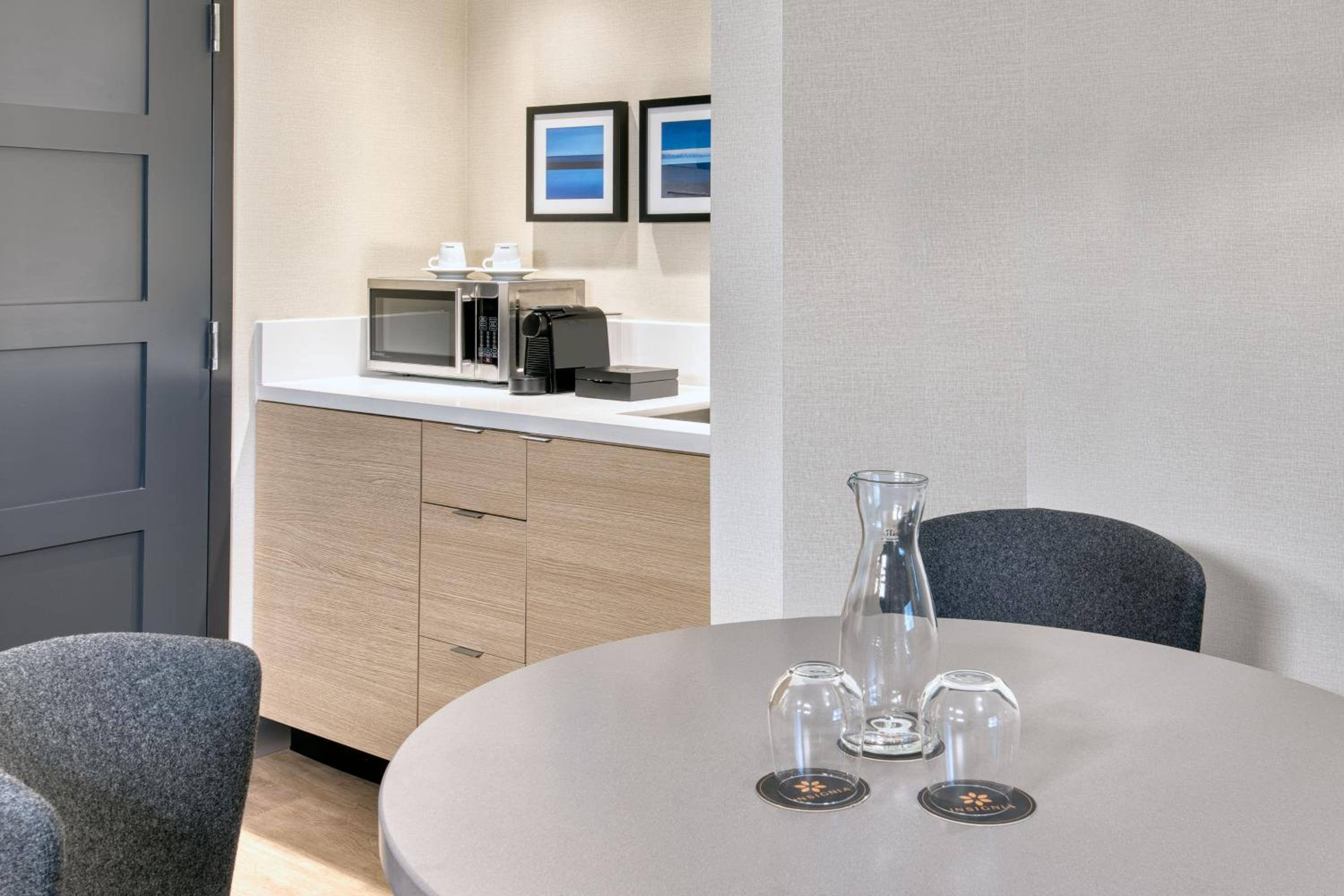 Sarnia Vacations - The Insignia Hotel, Sarnia, a Tribute Portfolio Hotel - Property Image 11