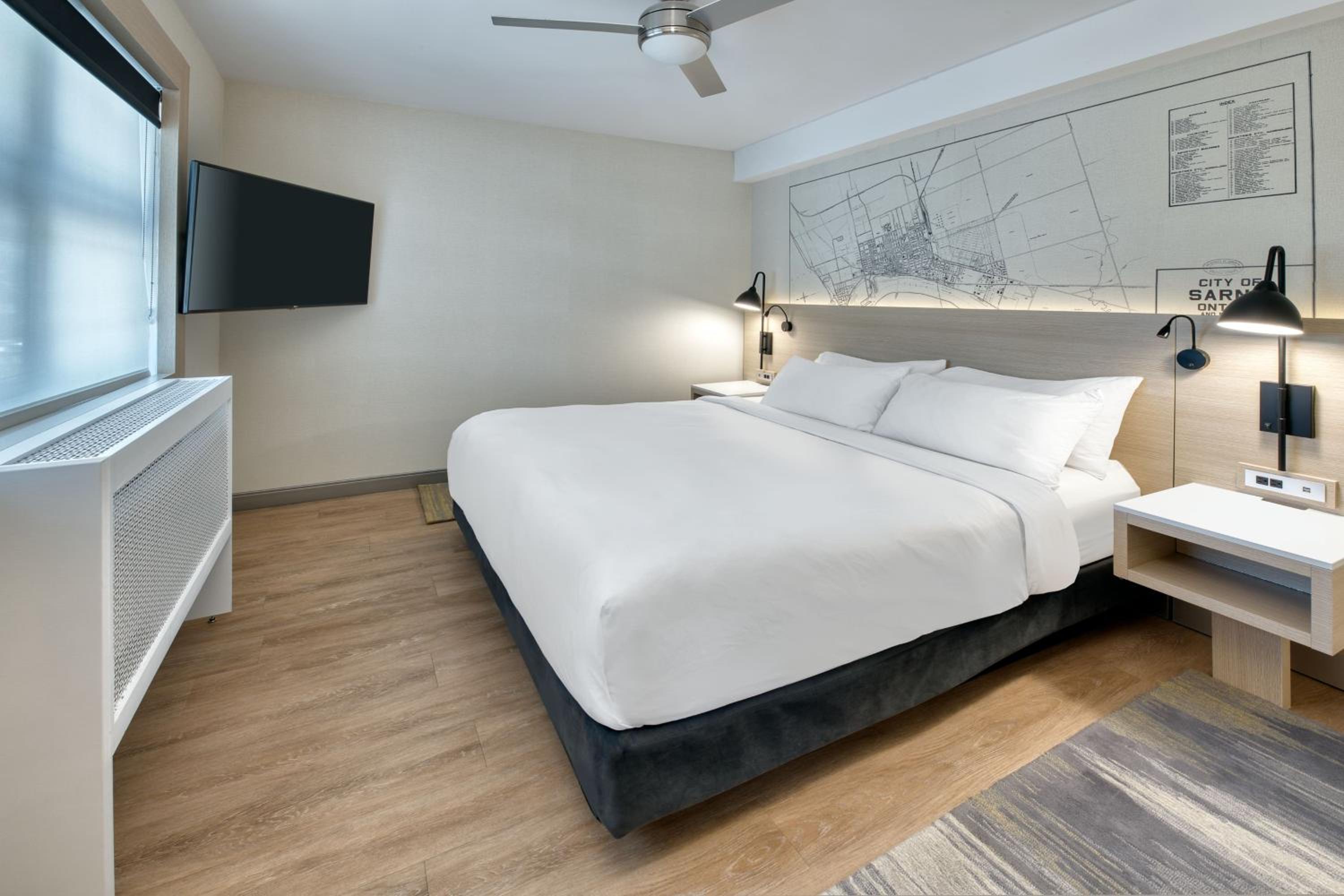 Sarnia Vacations - The Insignia Hotel, Sarnia, a Tribute Portfolio Hotel - Property Image 12