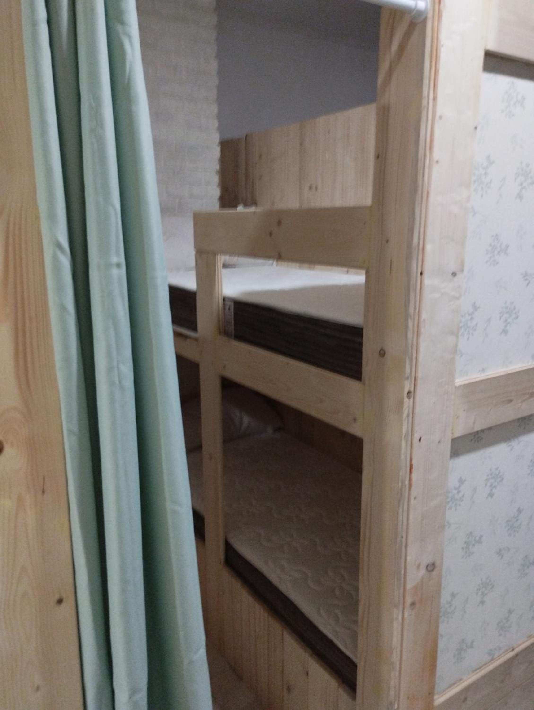 Hostel Bretema