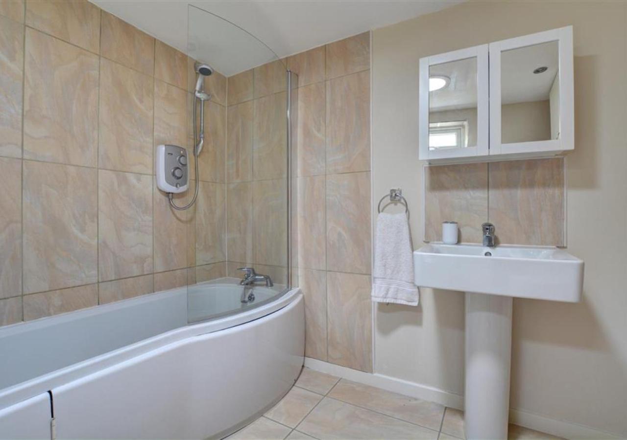 2 Bed in Padstow oc-p00394