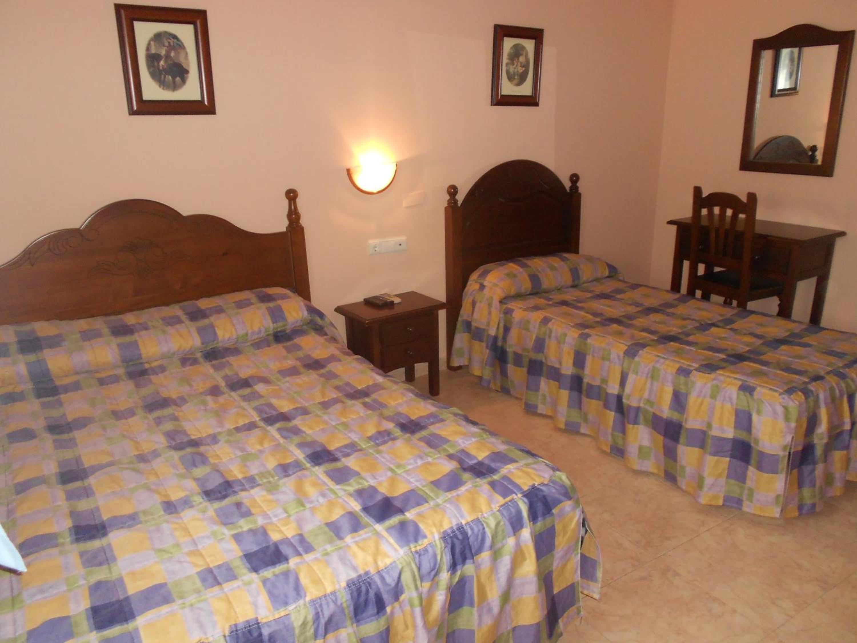 Hostal El Polígono view 5