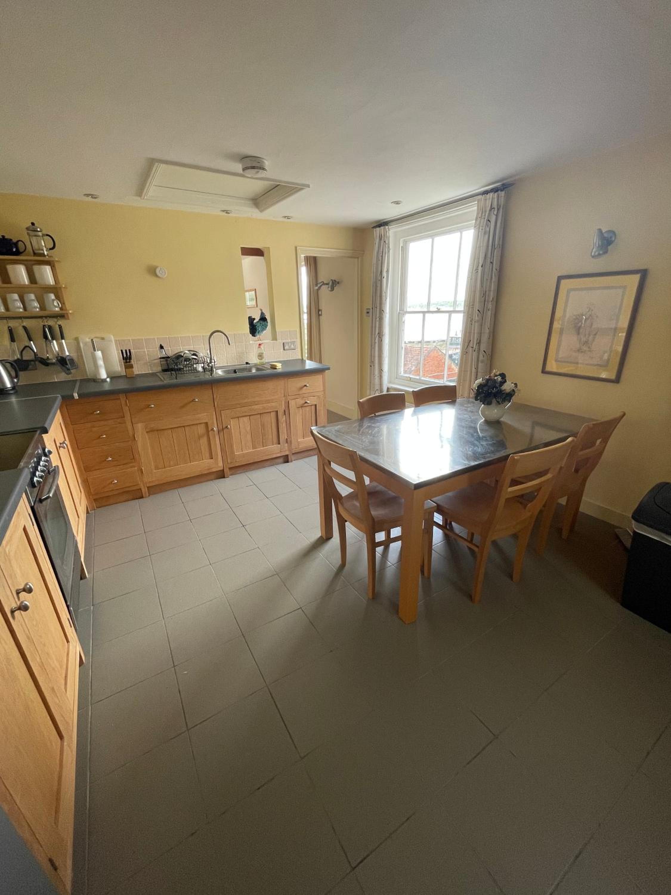 Suffolk Riverside Cottage with Panoramic Views in Pin Mill view 5