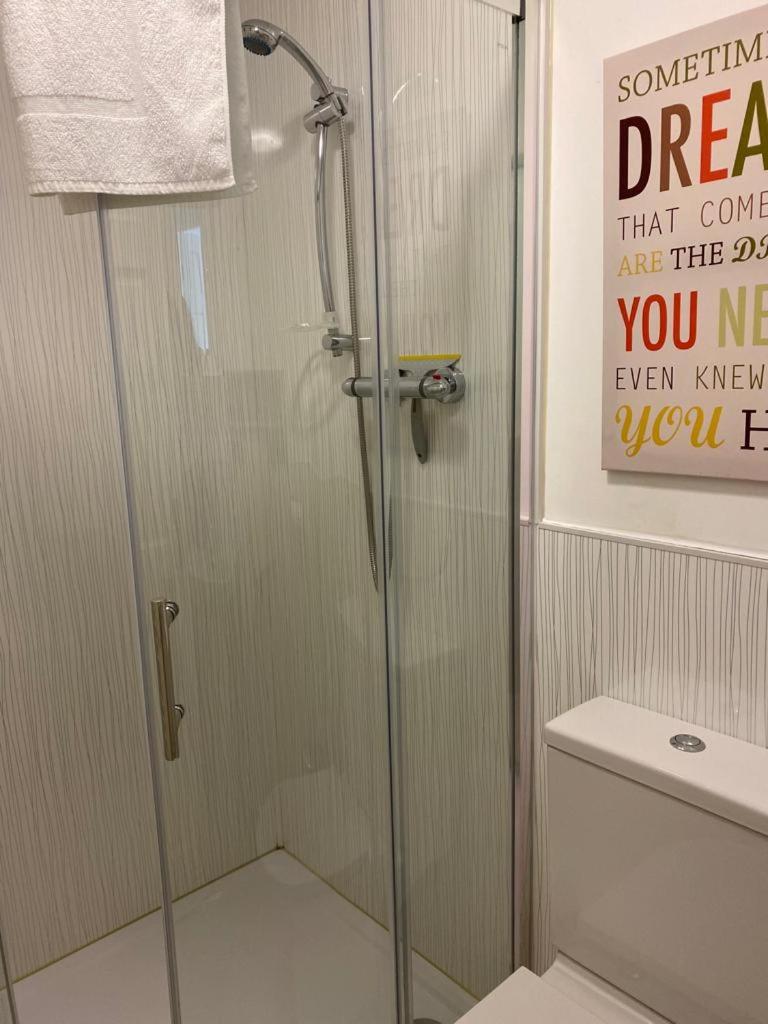 Beau retreat lovely apartment in Beaumaris view 5