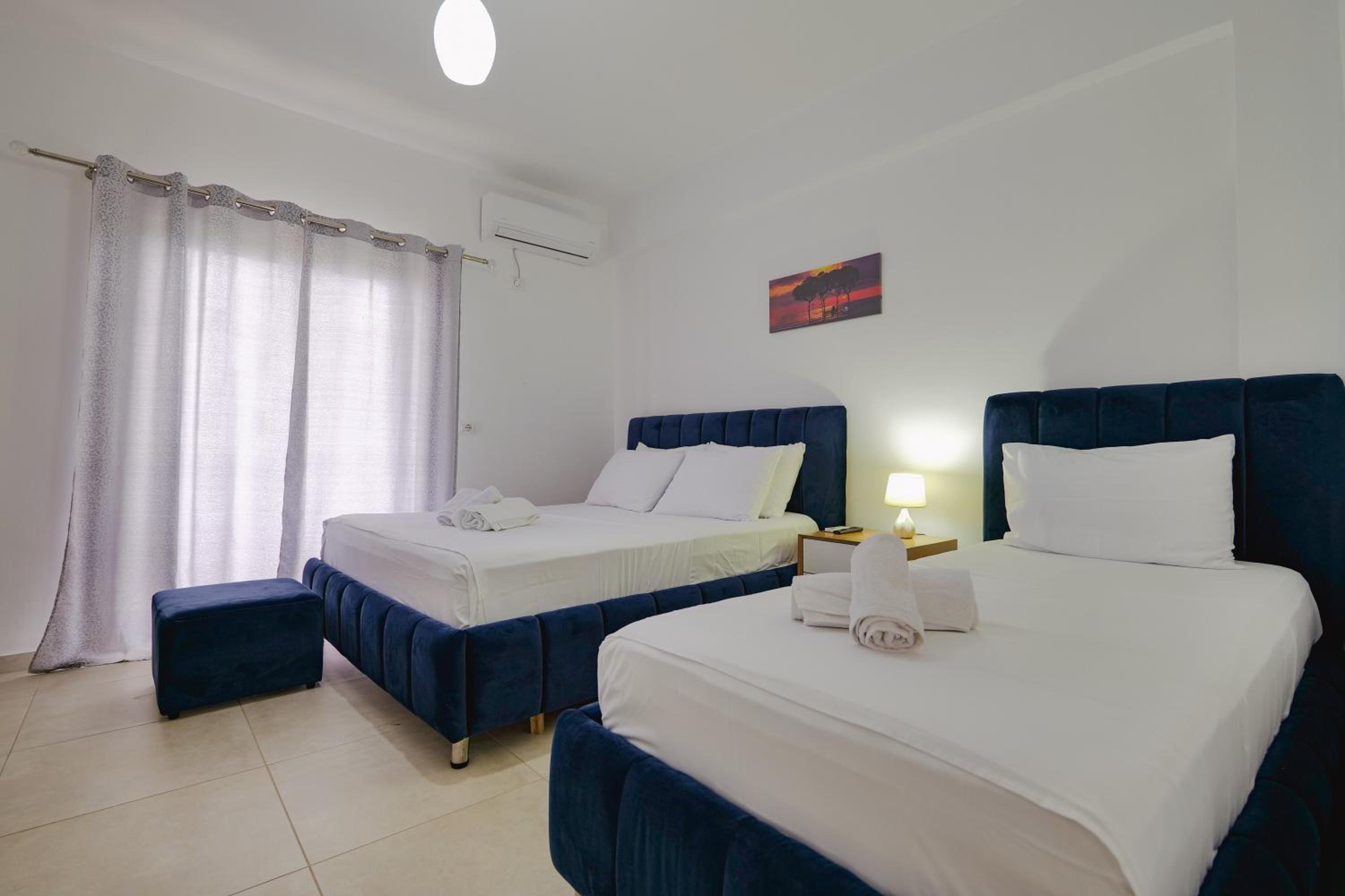 Violeta apartments Ksamil