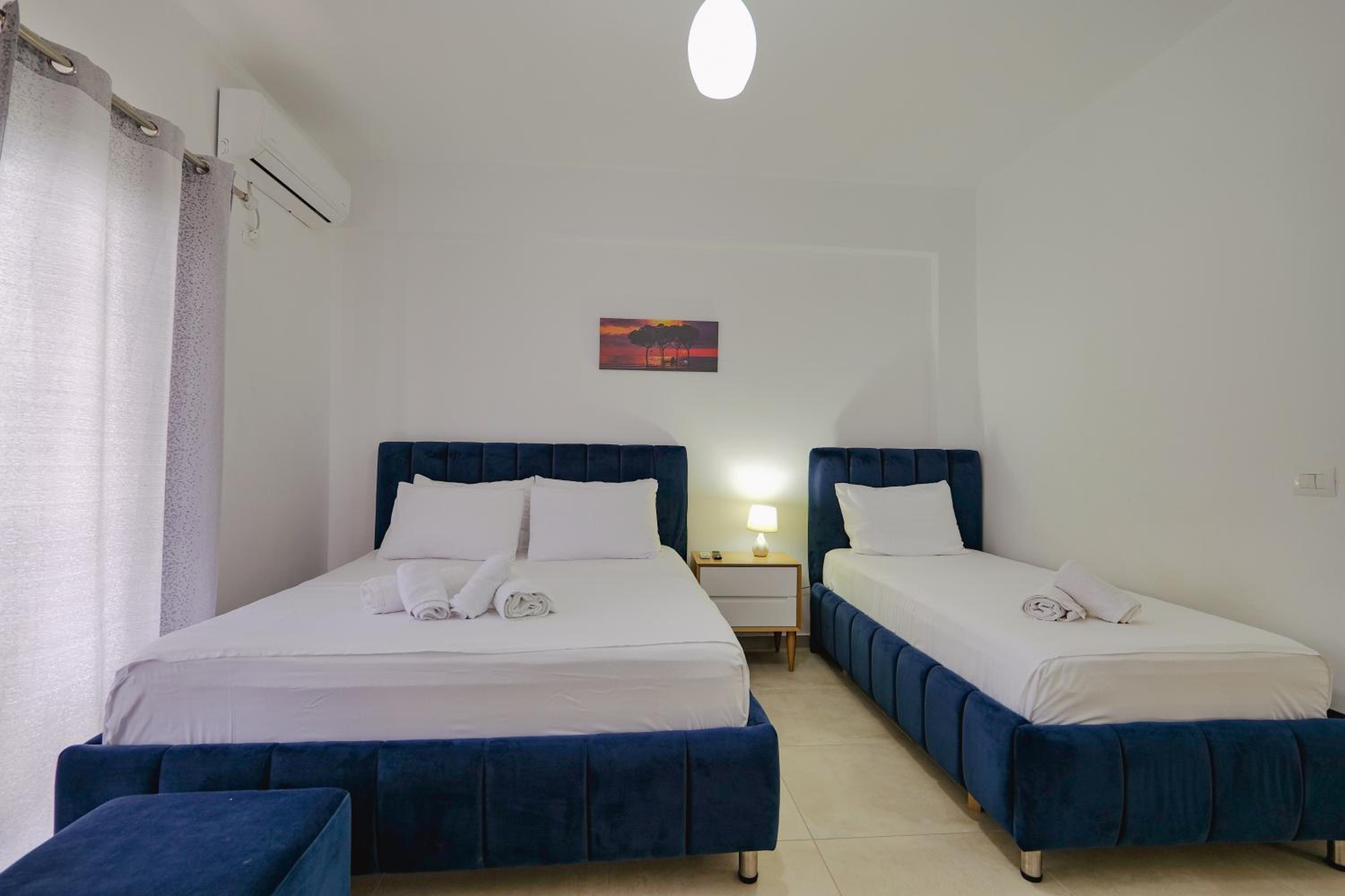 Violeta apartments Ksamil