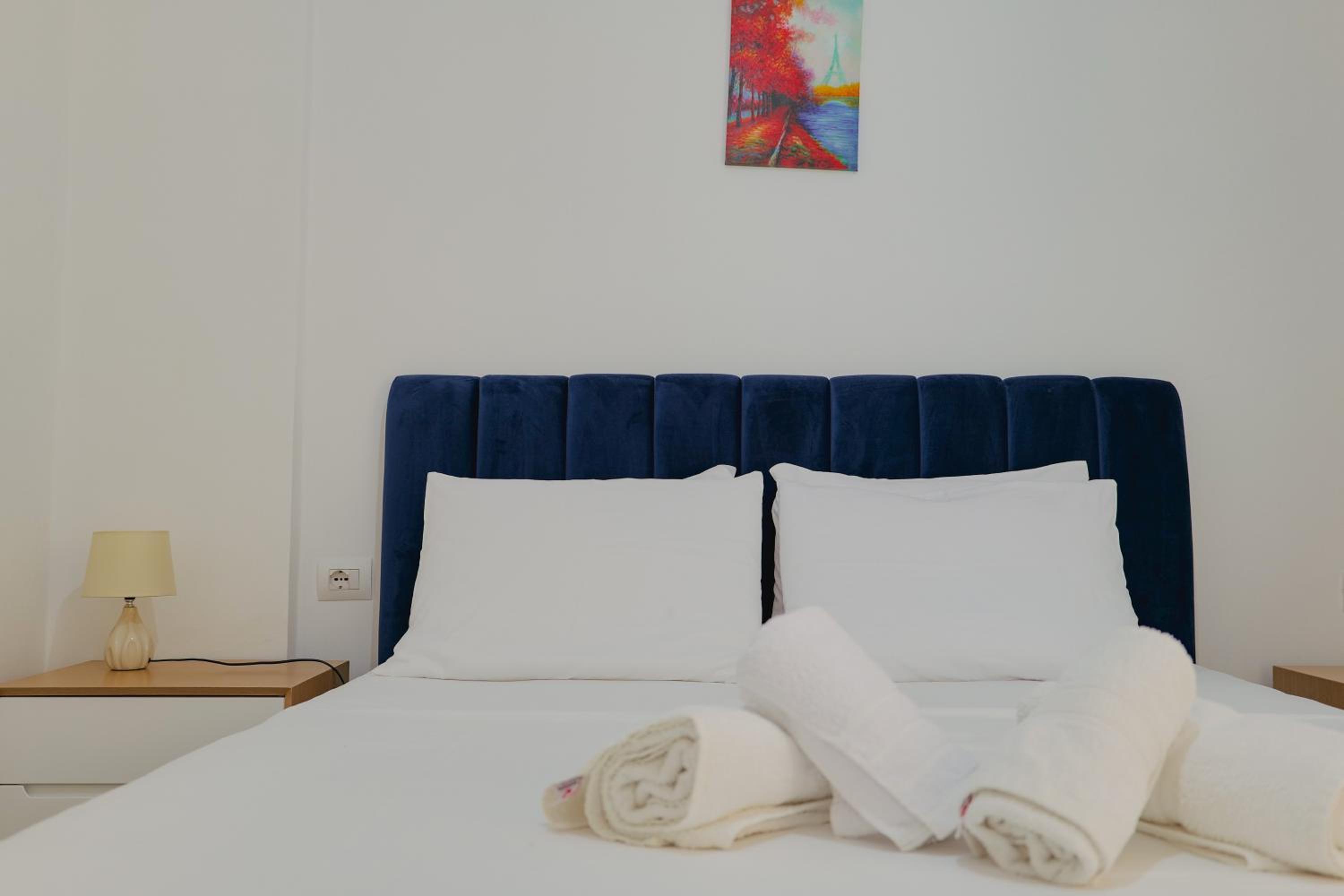 Violeta apartments Ksamil