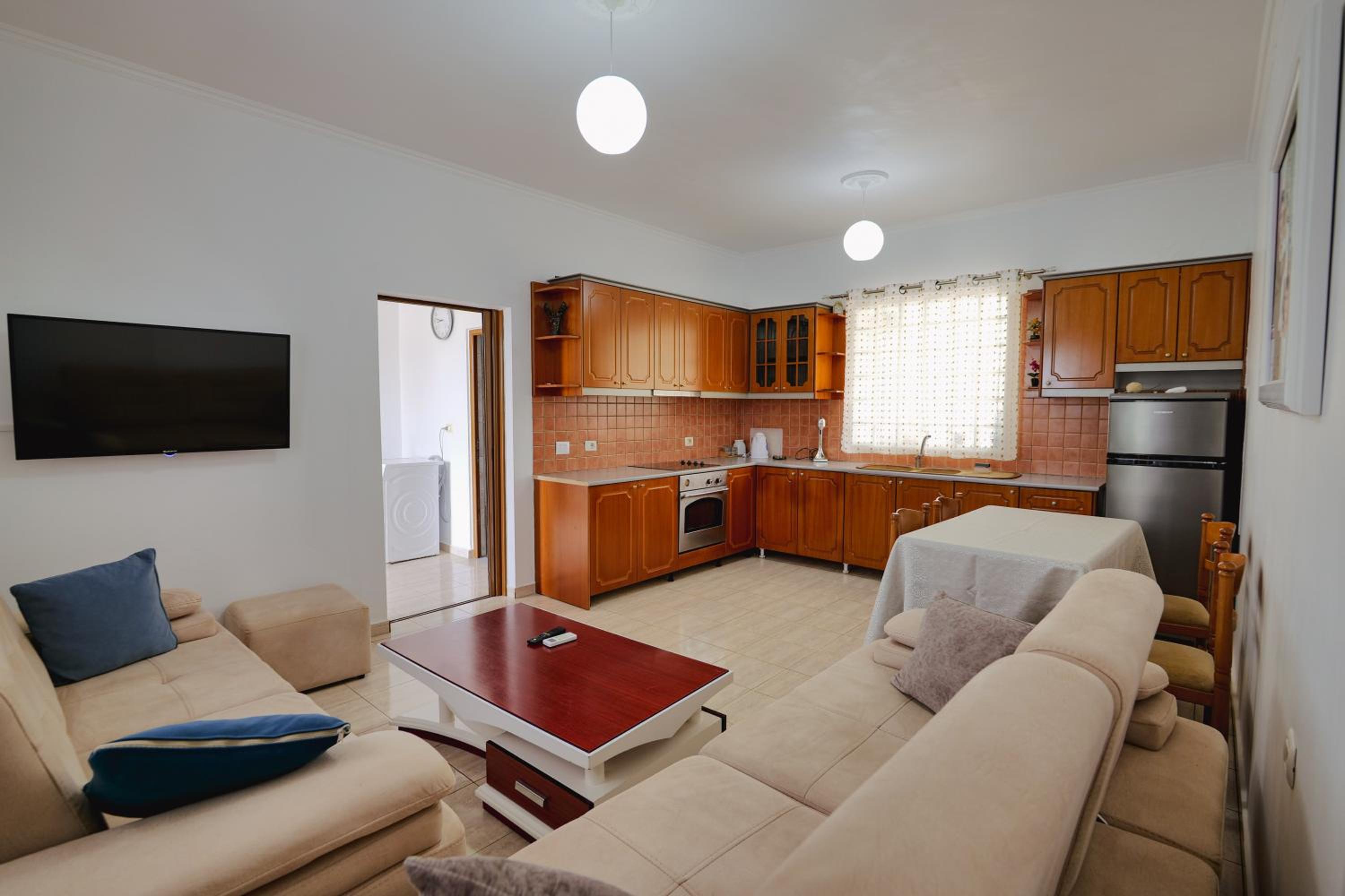 Violeta apartments Ksamil
