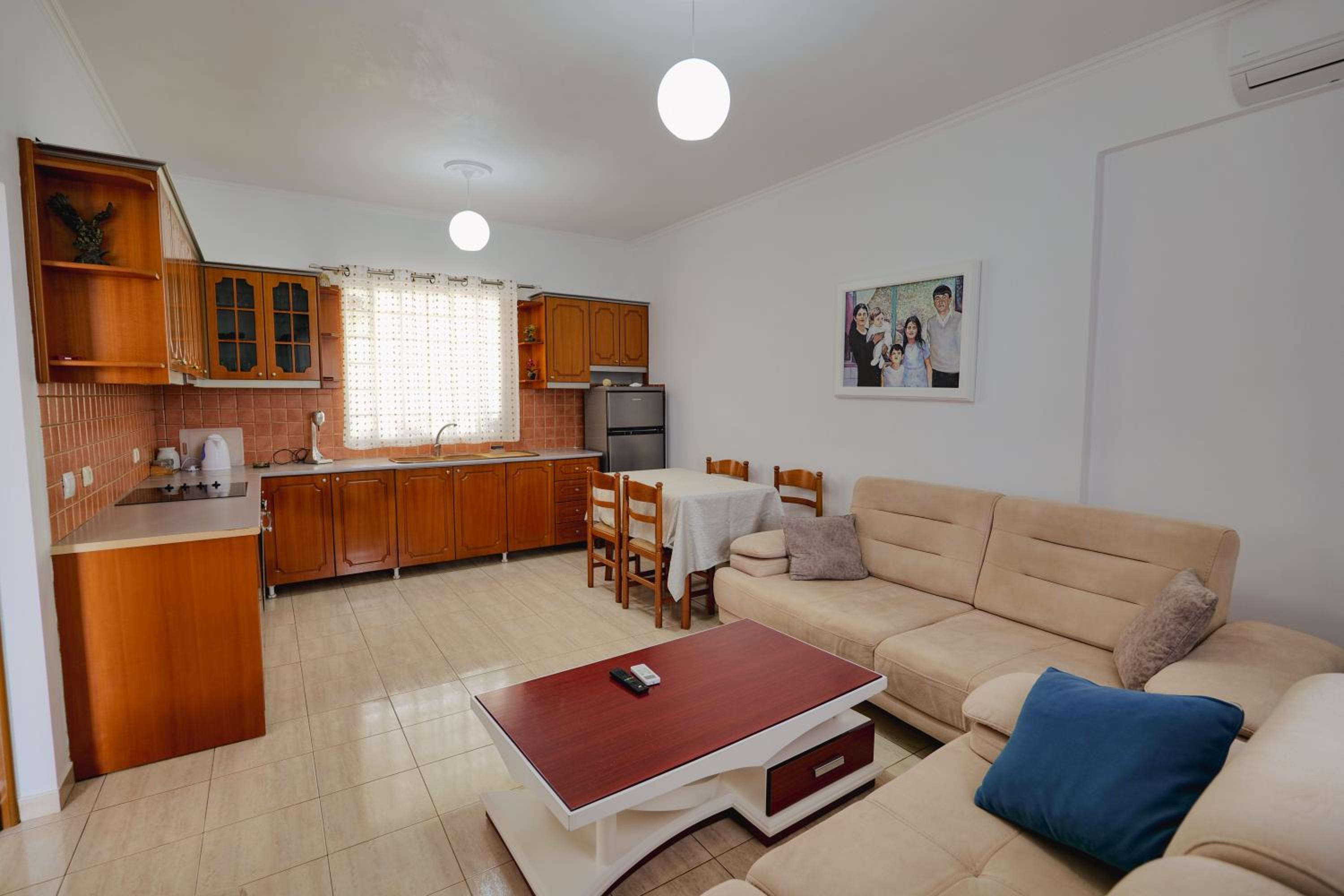 Violeta apartments Ksamil