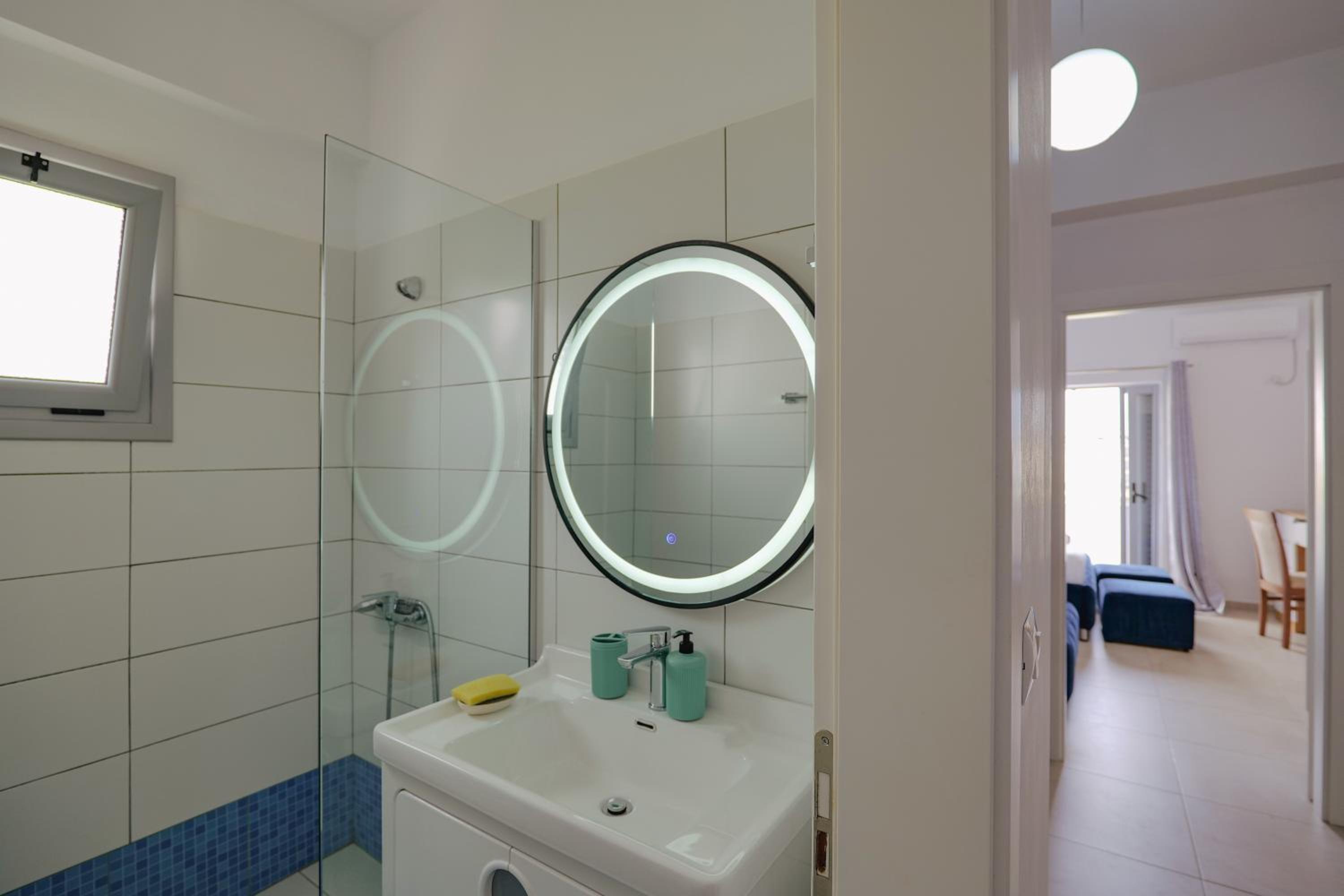 Violeta apartments Ksamil