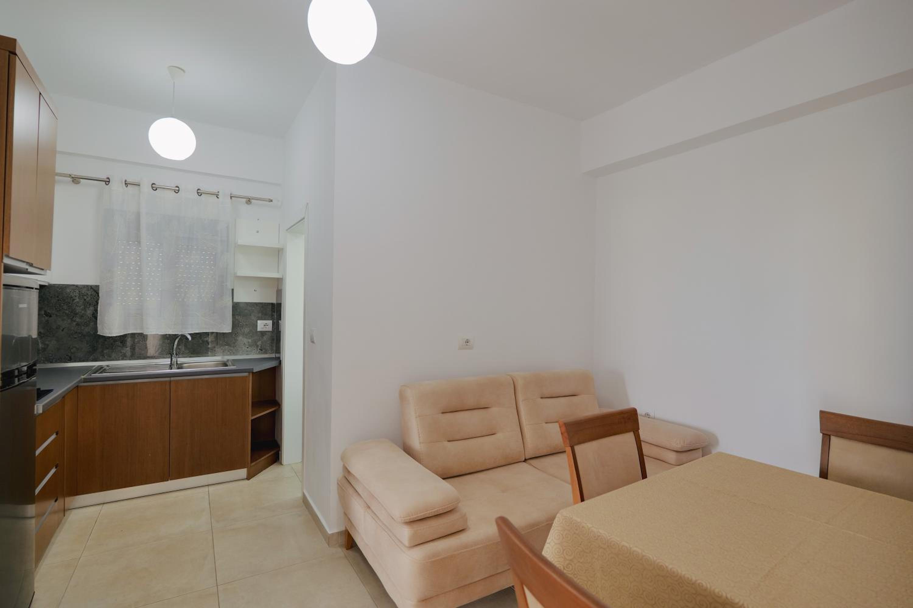 Violeta apartments Ksamil