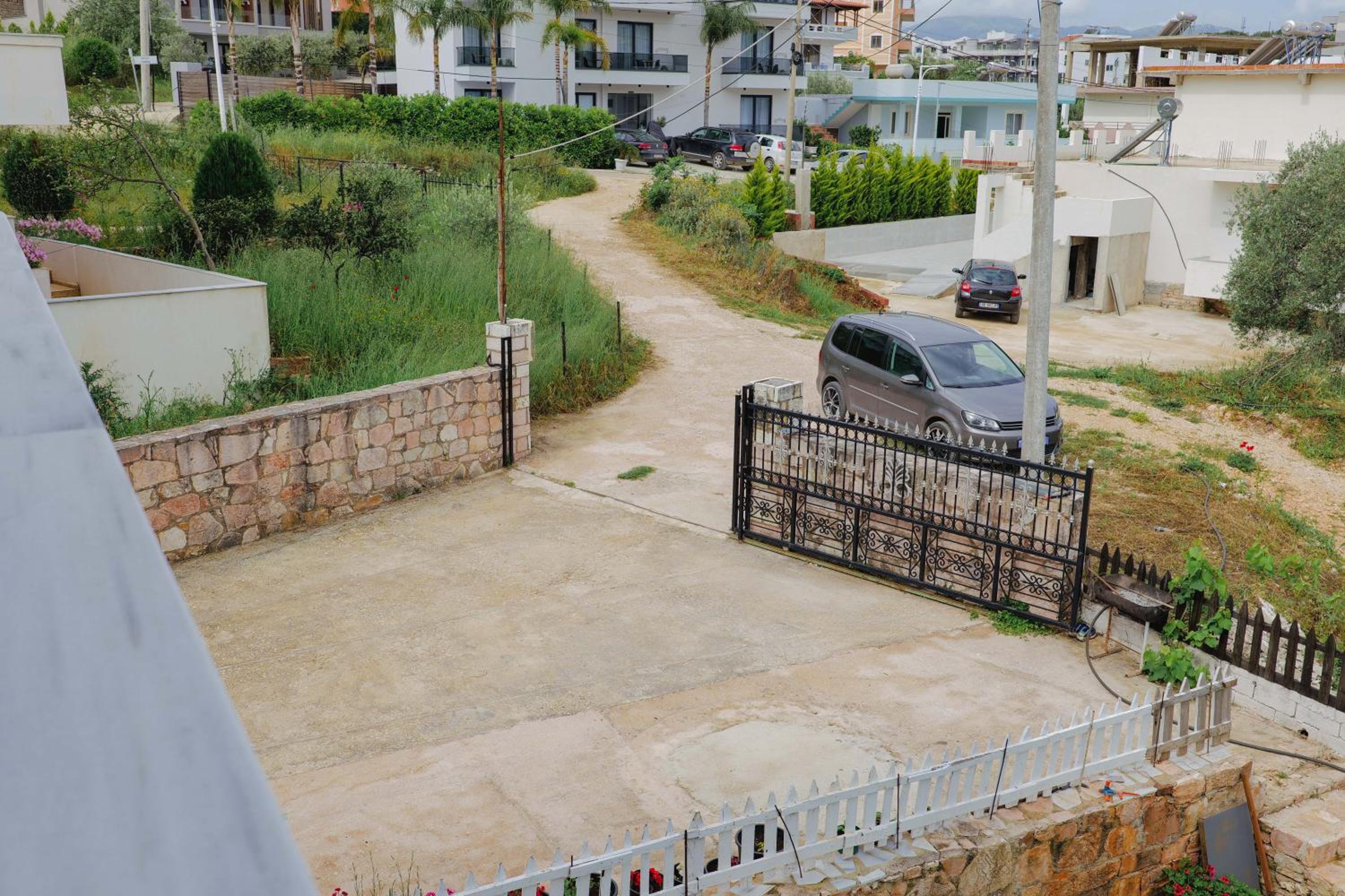Violeta apartments Ksamil