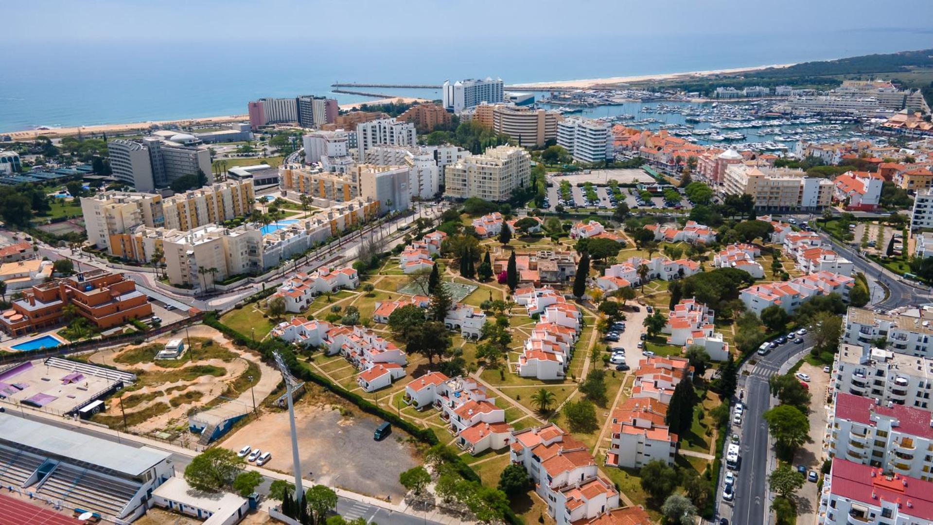 Vilamoura Coastal Retreat by LovelyStay