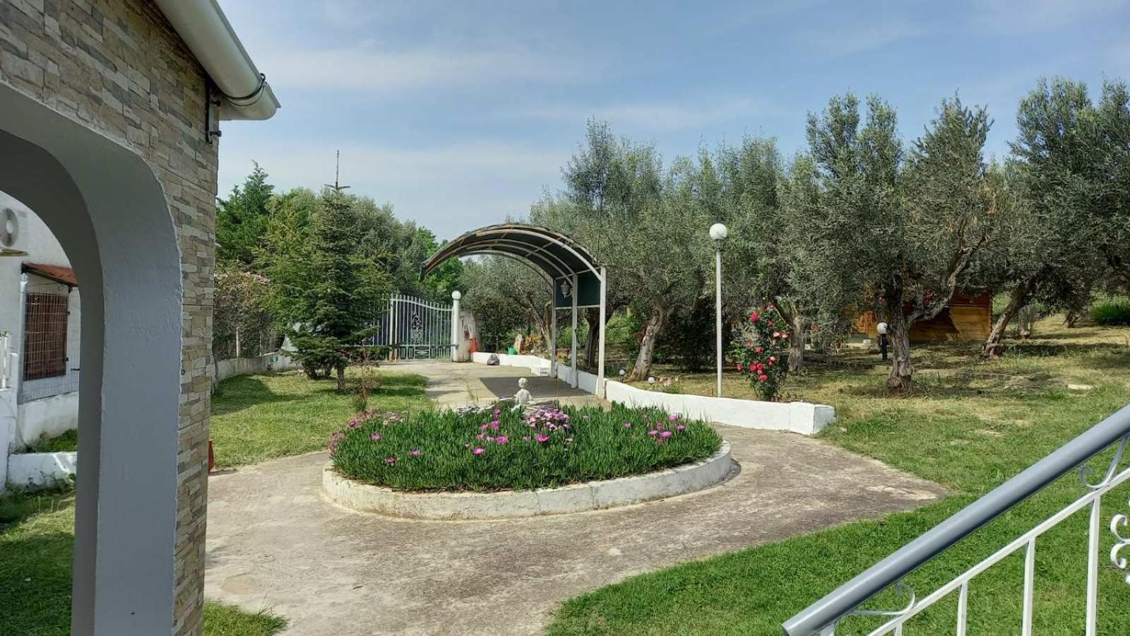 Isidoros house