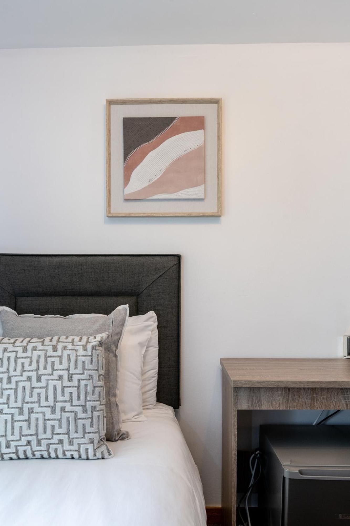 New Lodge Rooms- with Free Parking