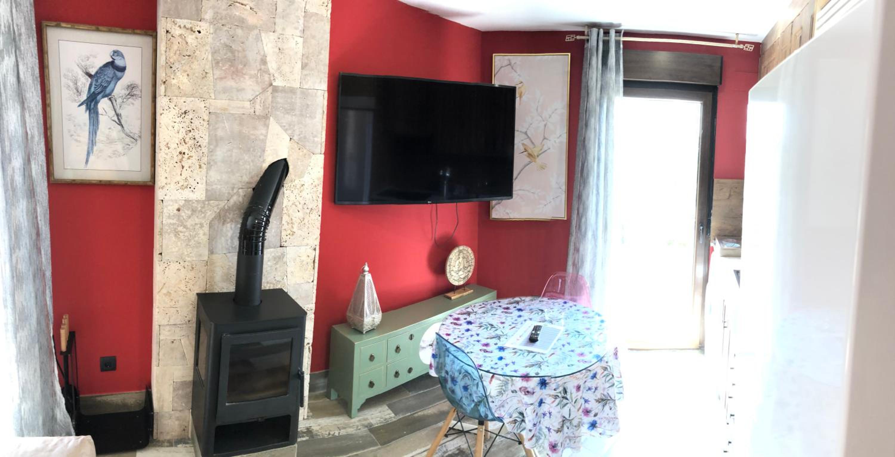 Apartamentos DELUXE Con Jacuzzi o Chimenea LOVE FOR TWO photo 4