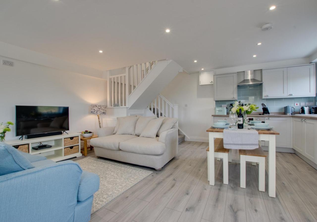 3 Bed in Little Petherick oc-p00899 view 4