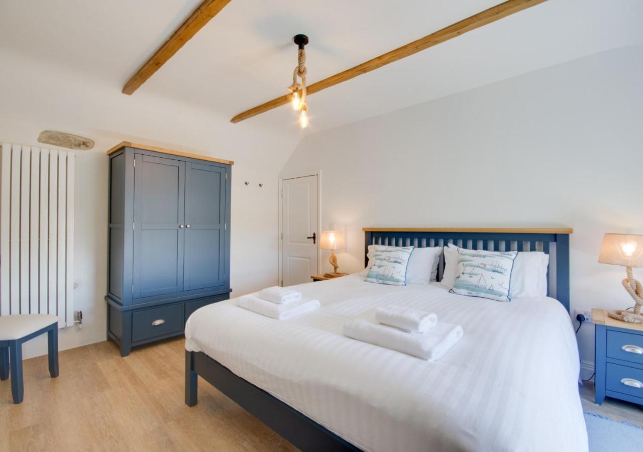 1 Bed in Porthleven oc-p00898