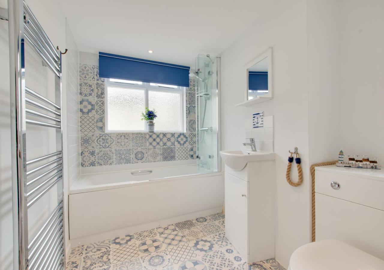 2 Bed in Porthleven oc-p00897