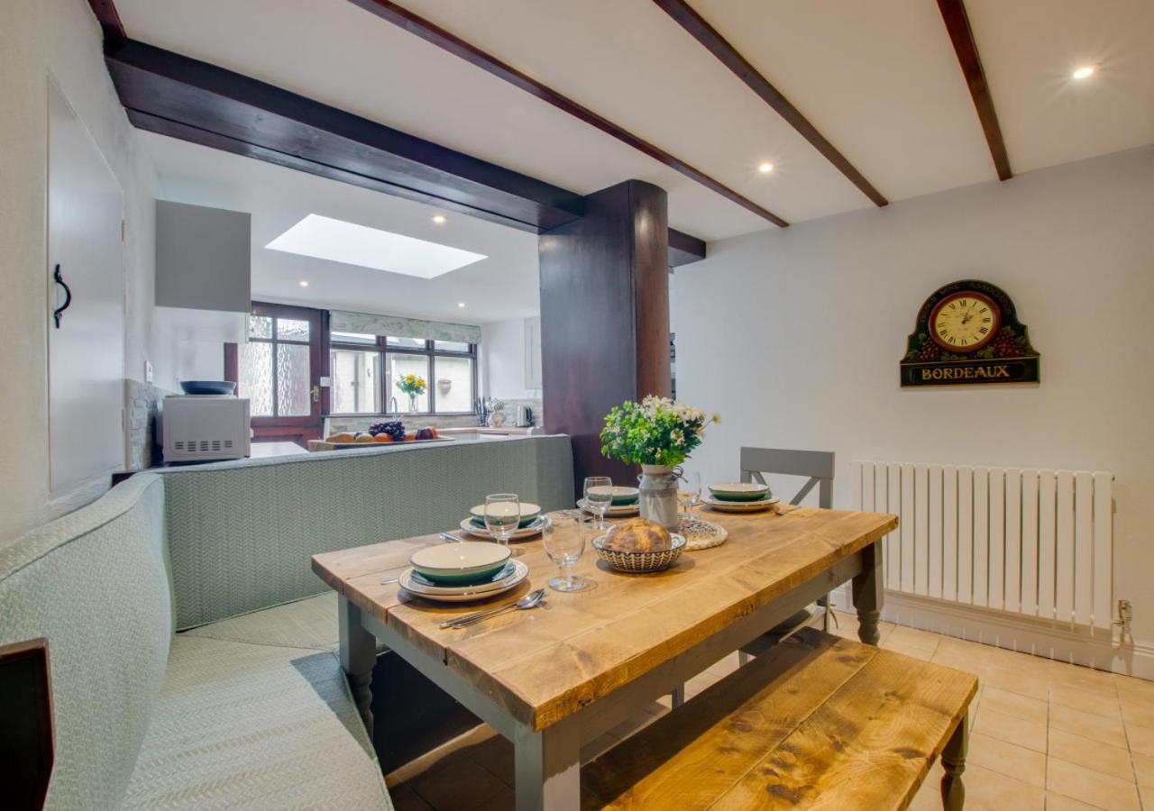 2 Bed in Porthleven oc-p00897
