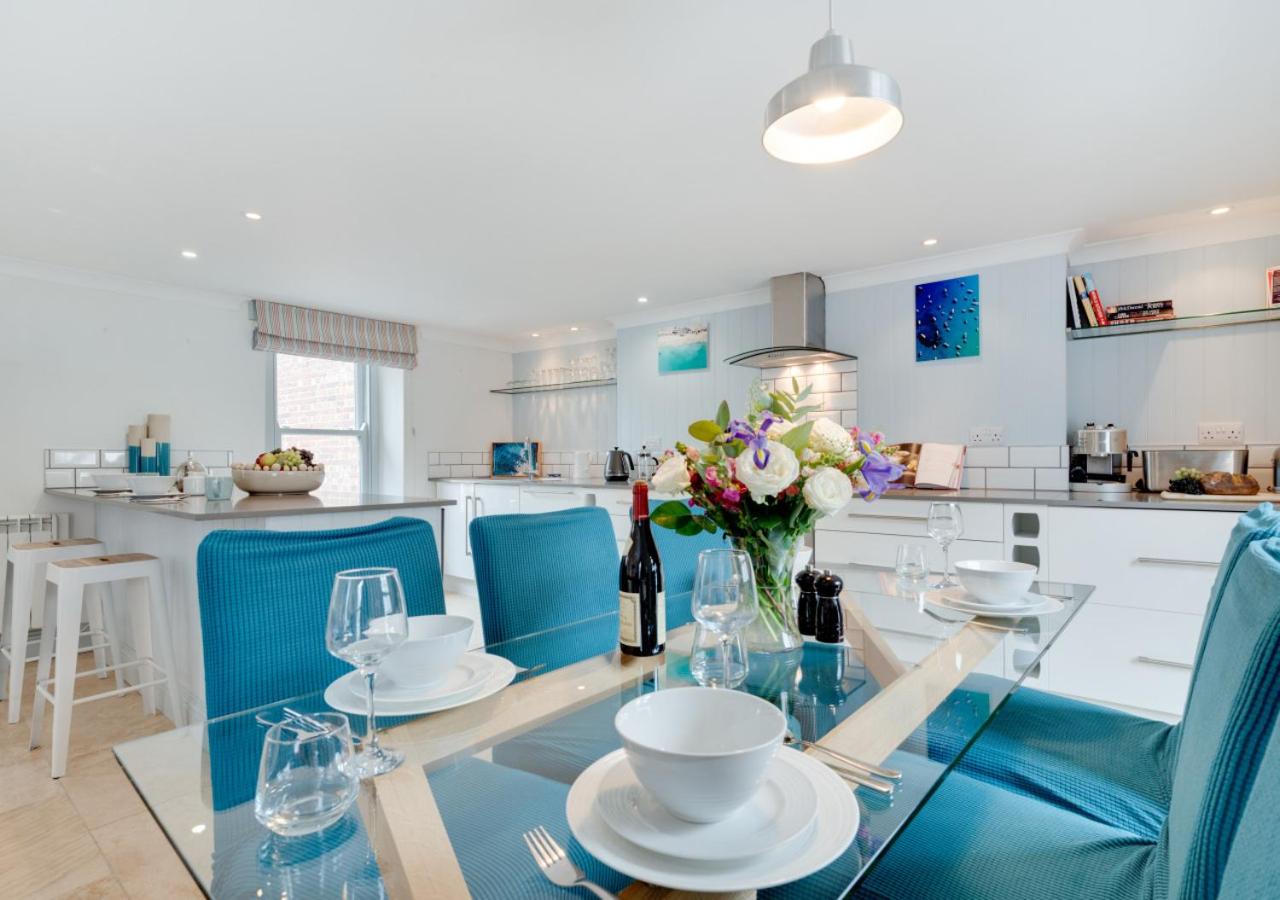 2 Bed in Fowey oc-pont view 5