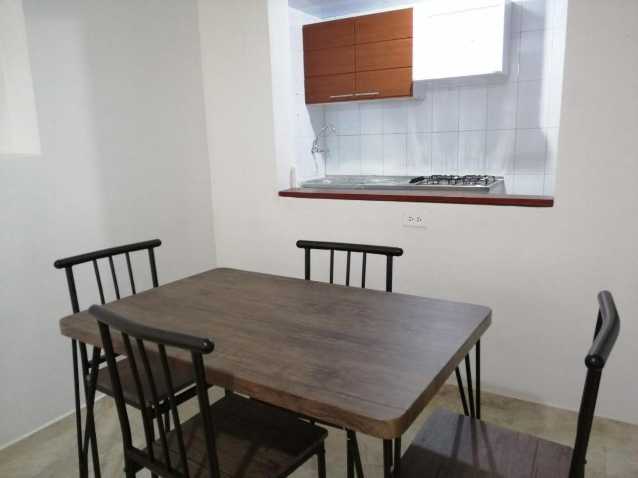 Habitación Privada y Confortable cerca a Centro Mayor y al Centro Histórico