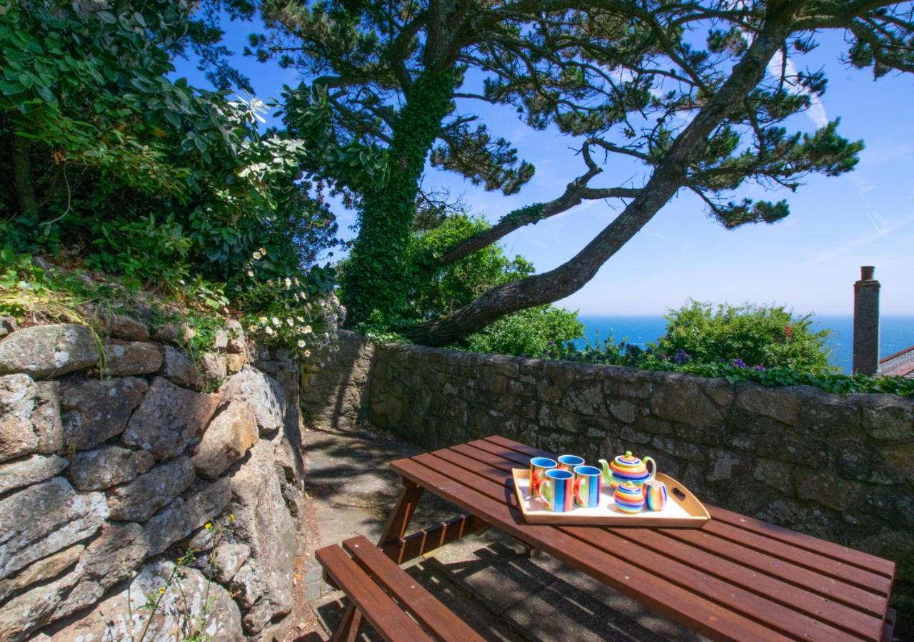 3 Bed in Mousehole oc-tamris