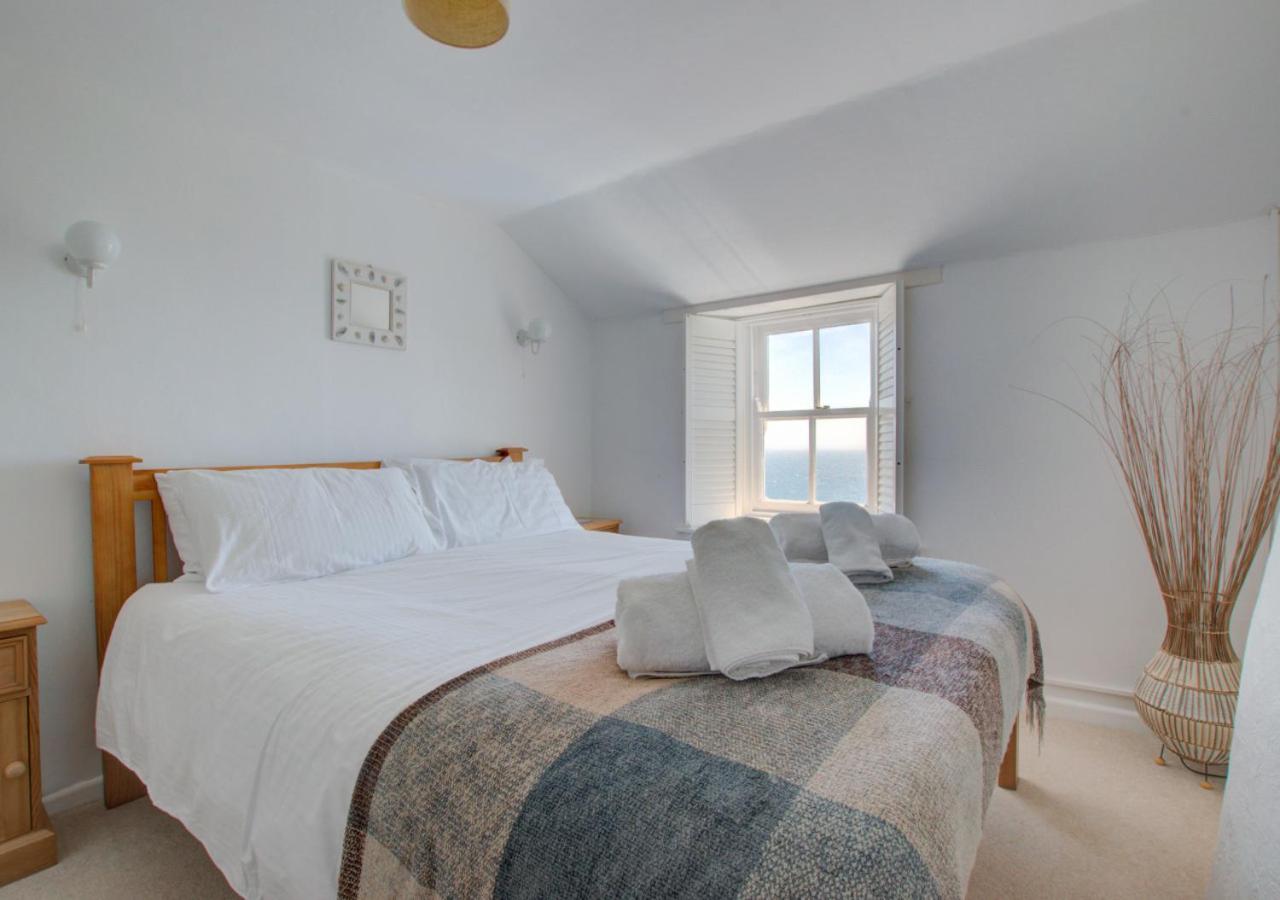 3 Bed in Mousehole oc-tamris