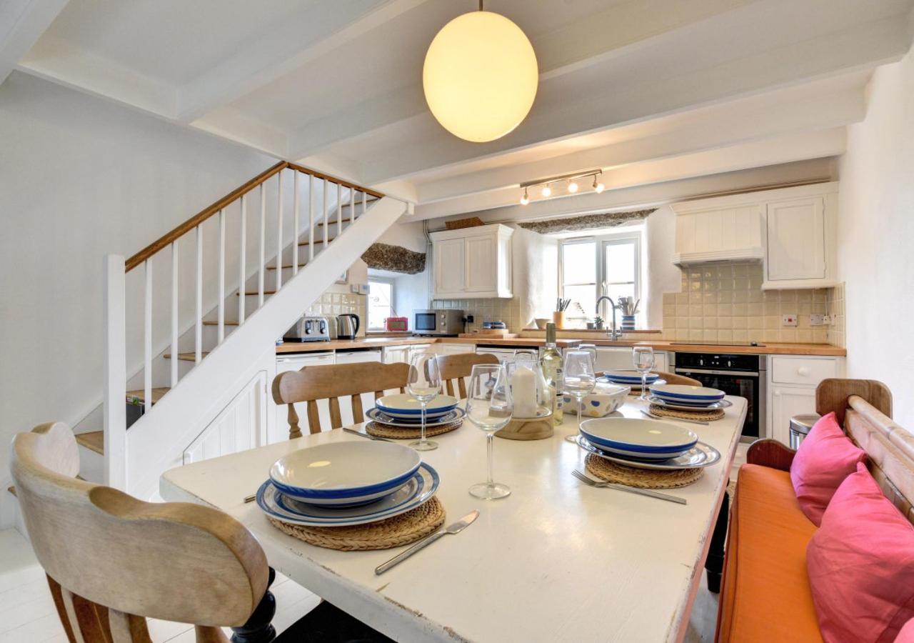 3 Bed in Sennen oc-thbyre view 3