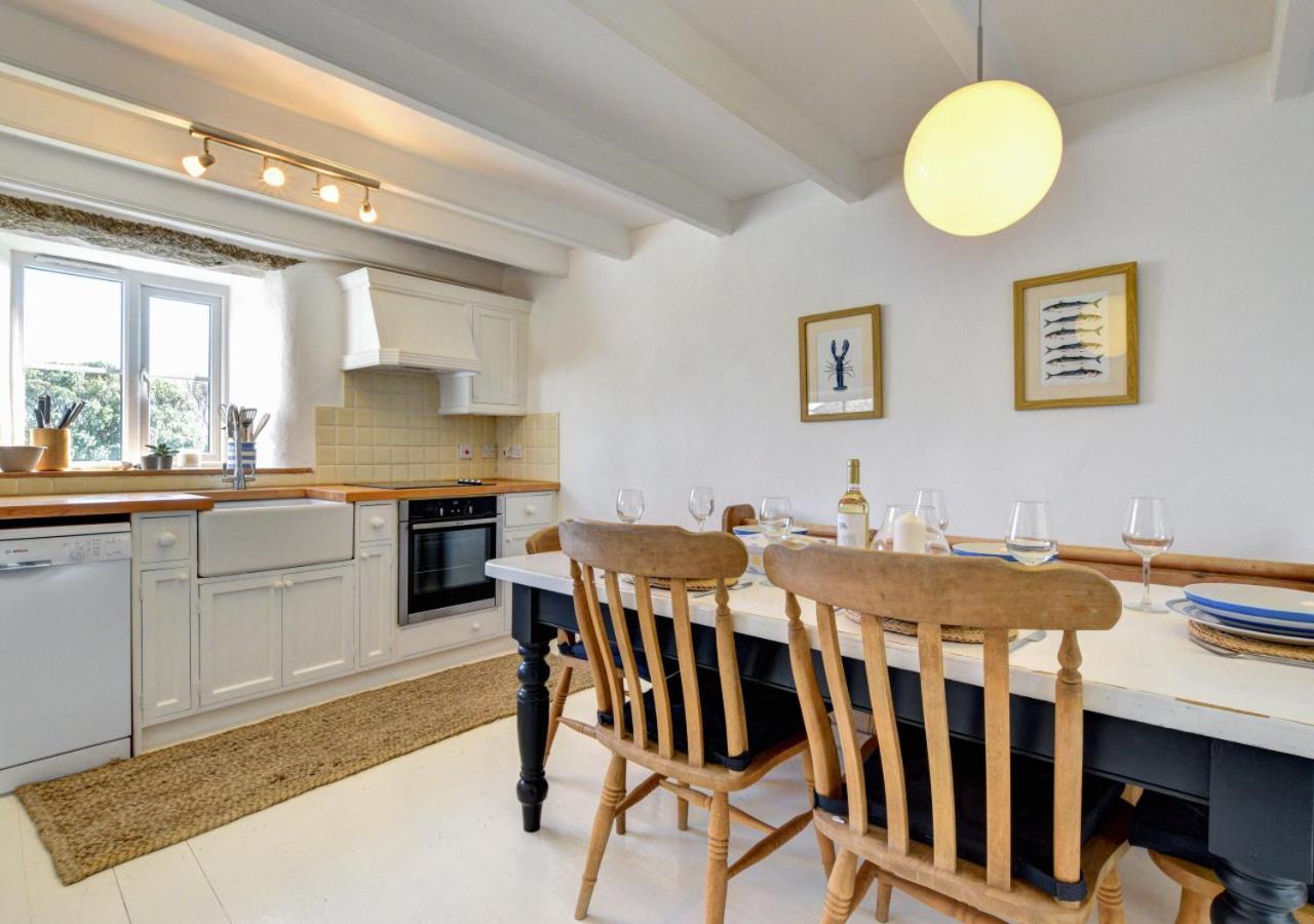 3 Bed in Sennen oc-thbyre view 4