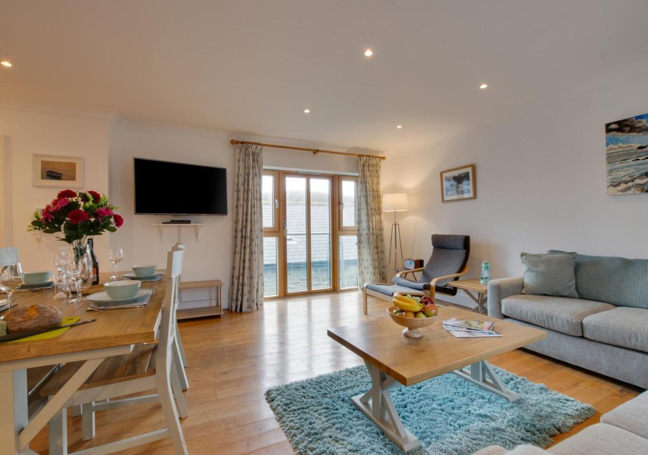2 Bed in Porthleven oc-shorse