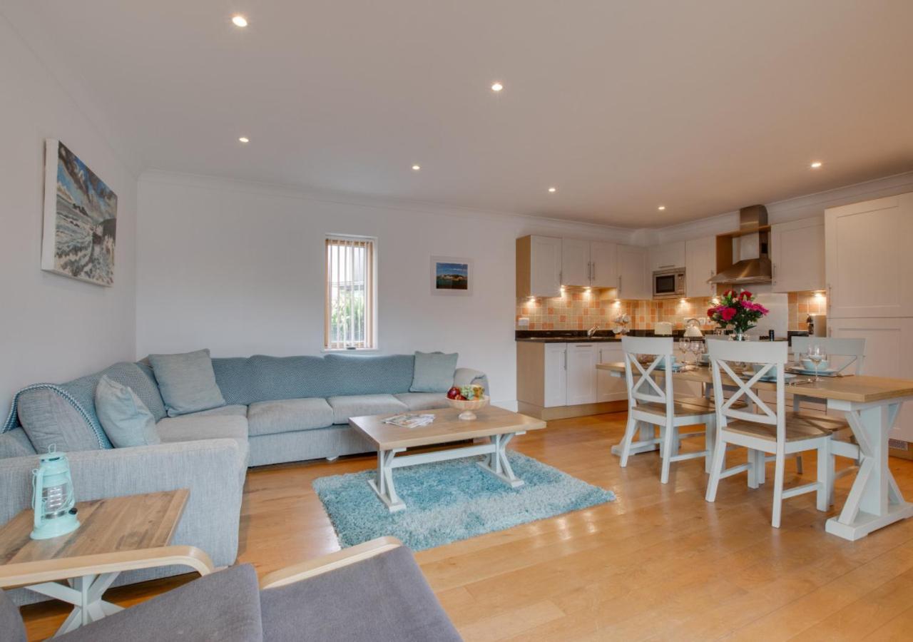 2 Bed in Porthleven oc-shorse