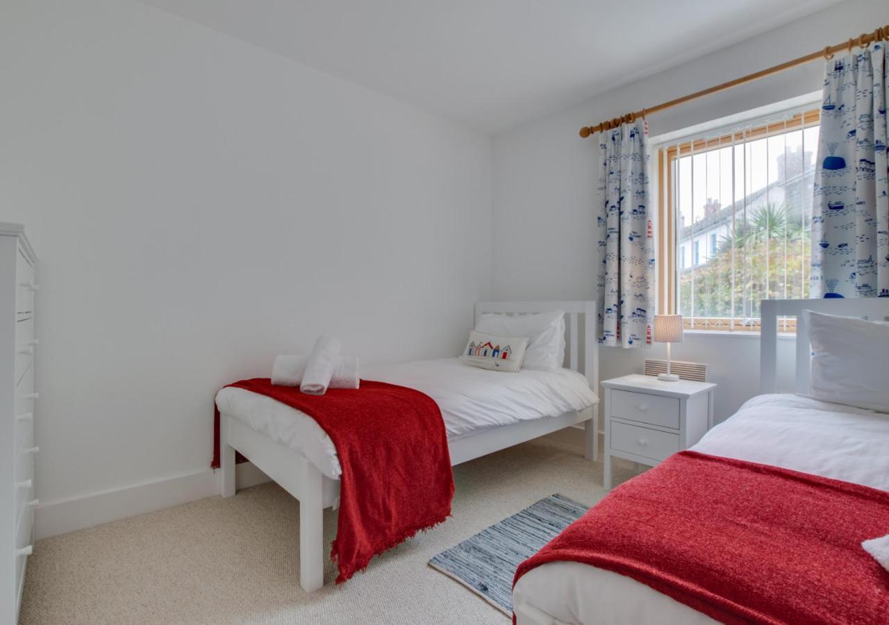 2 Bed in Porthleven oc-shorse