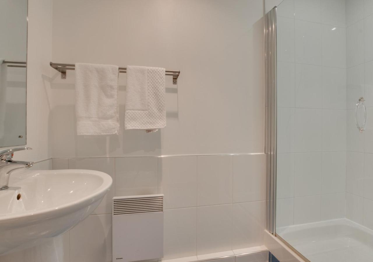 2 Bed in Porthleven oc-shorse