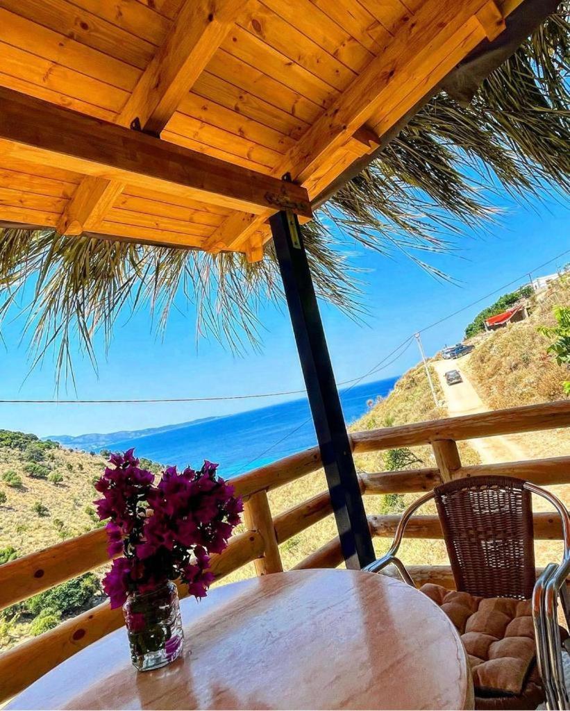 Vila Orizzonte blue