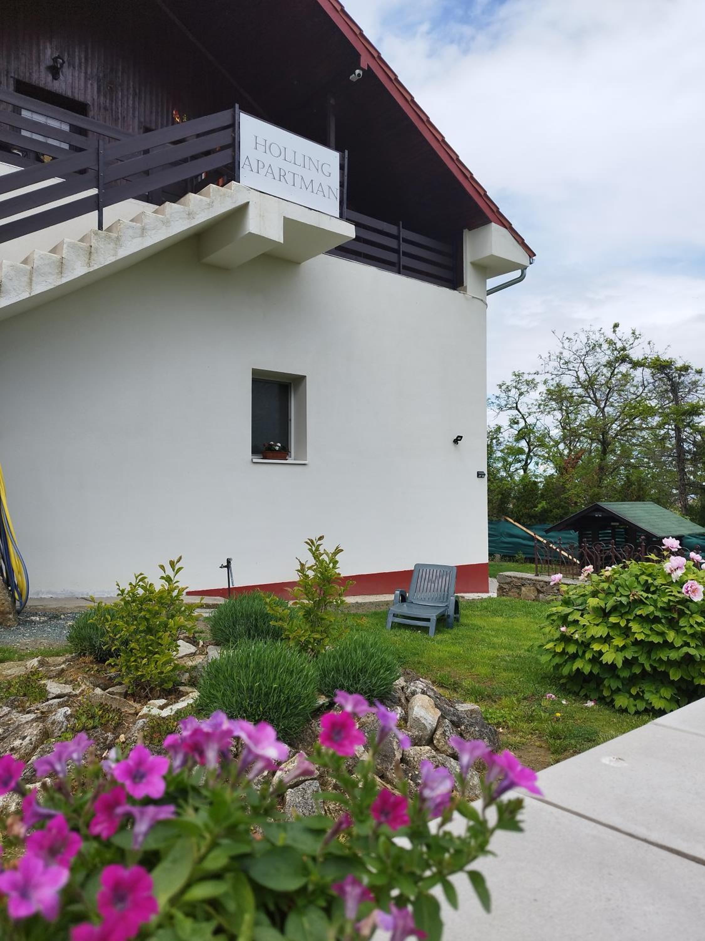 Holling apartman