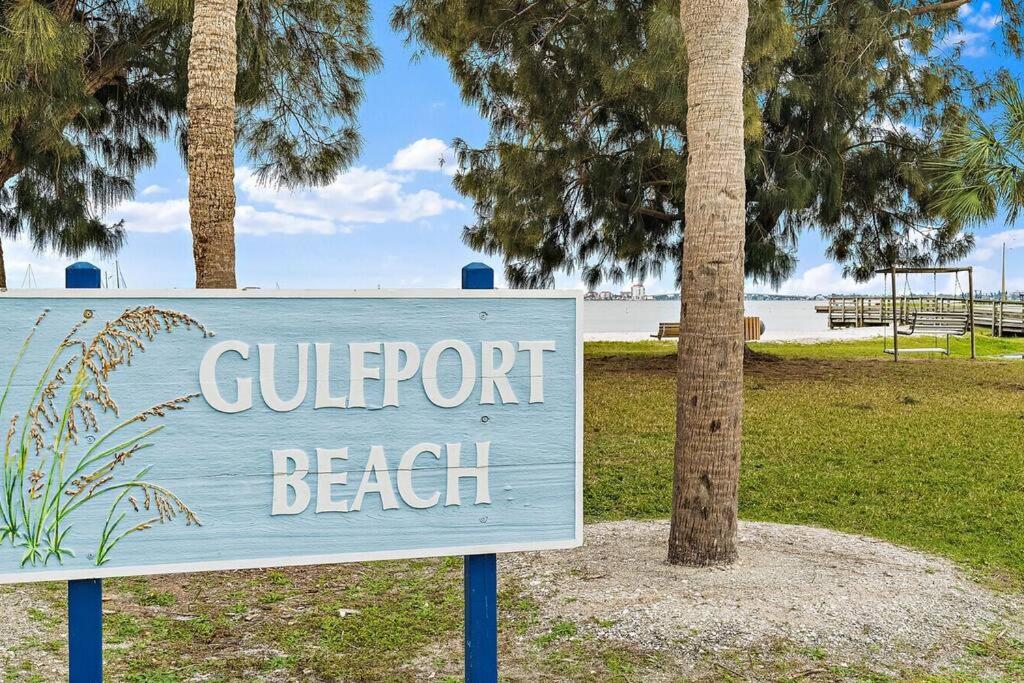 Quaint Gulfport Beach Bungalow