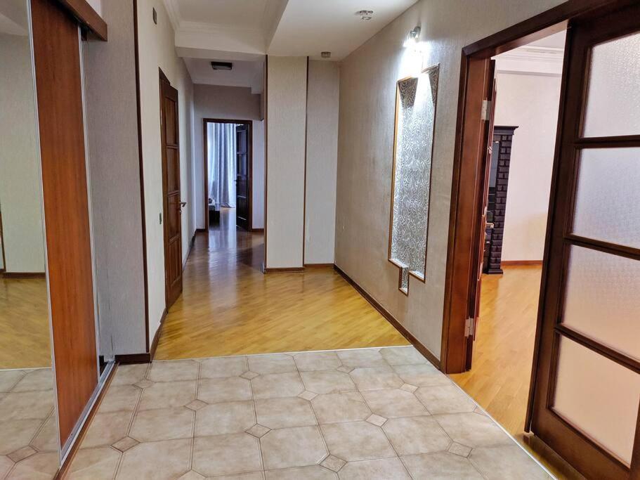 Spacious and modern apartment in the city