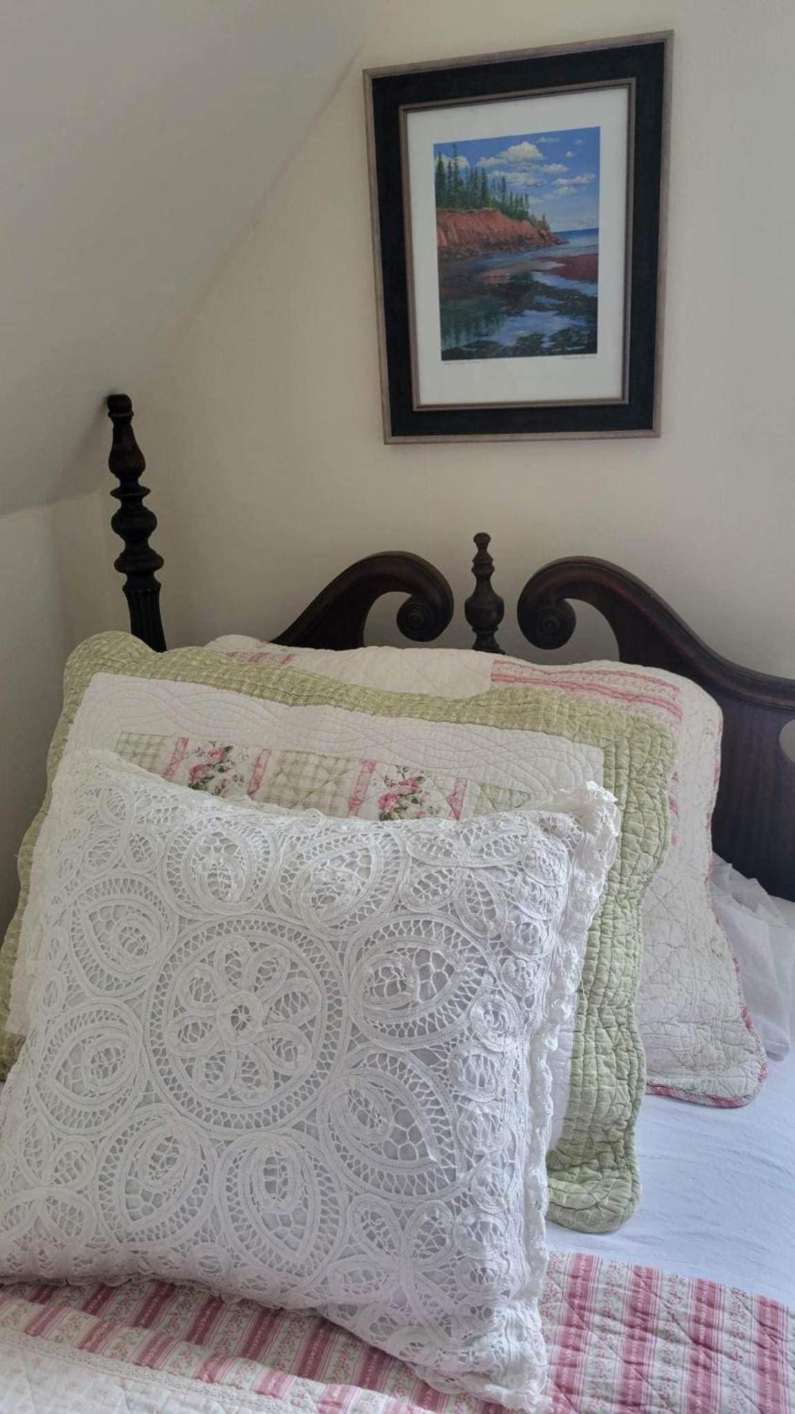 Clinton Pond Bed and Breakfast
