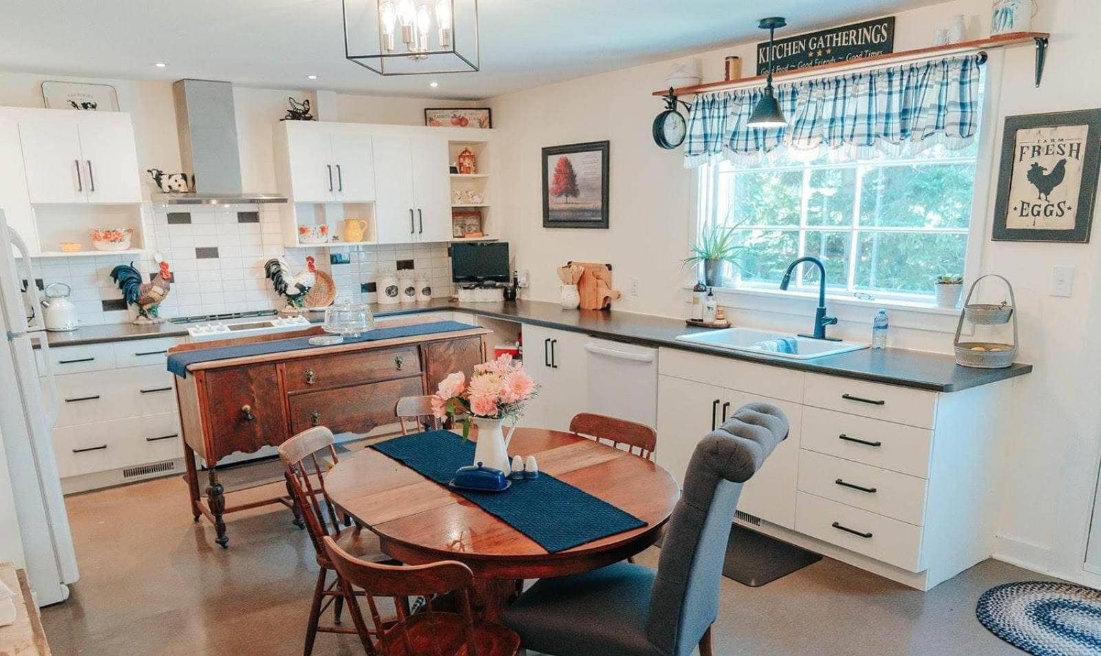 Clinton Pond Bed and Breakfast