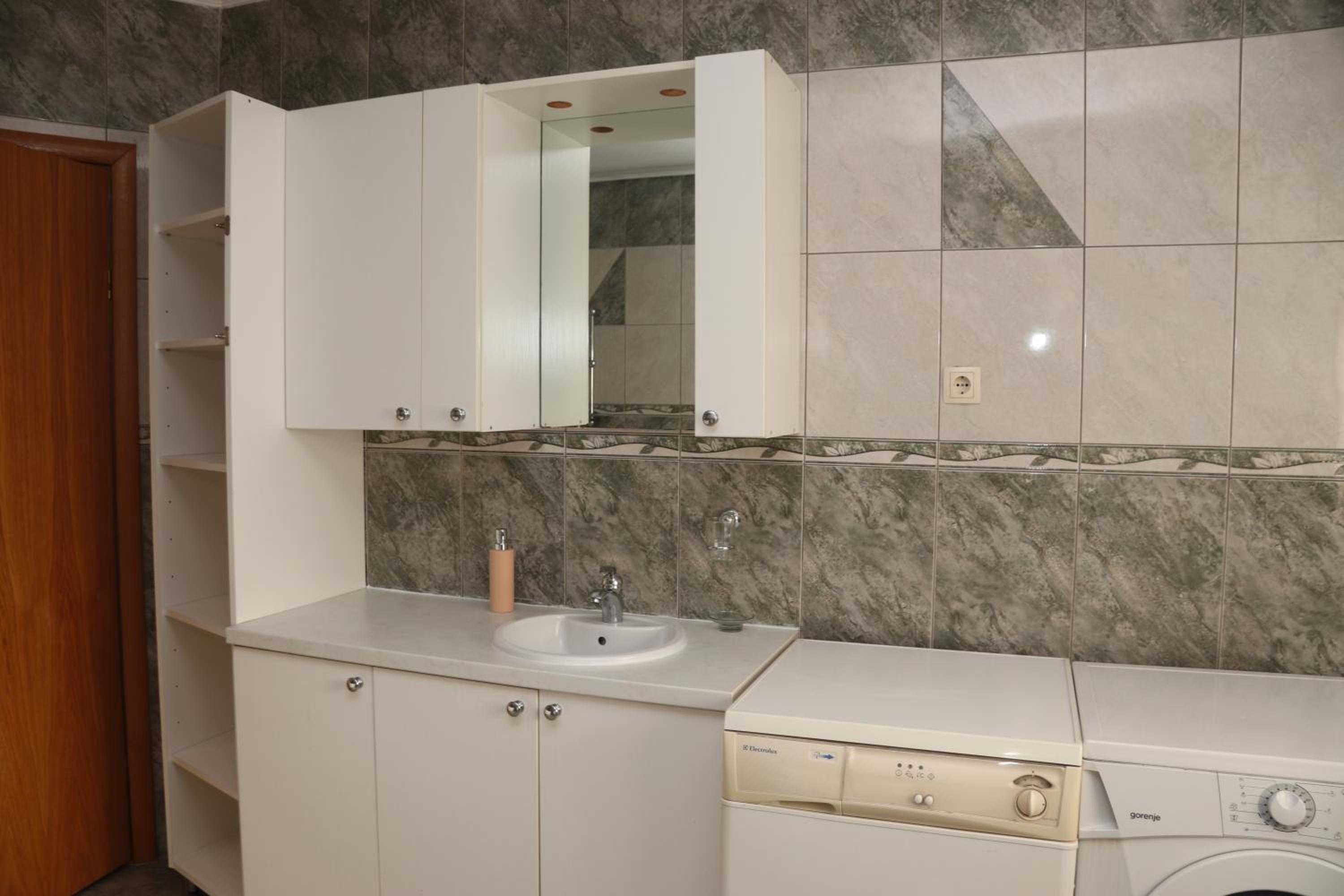 Apartman NAOMI