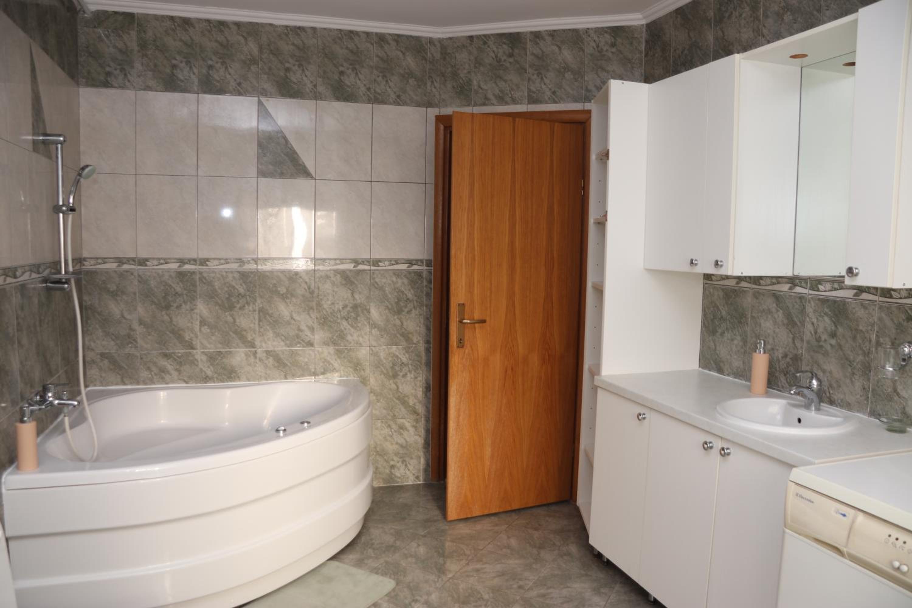 Apartman NAOMI