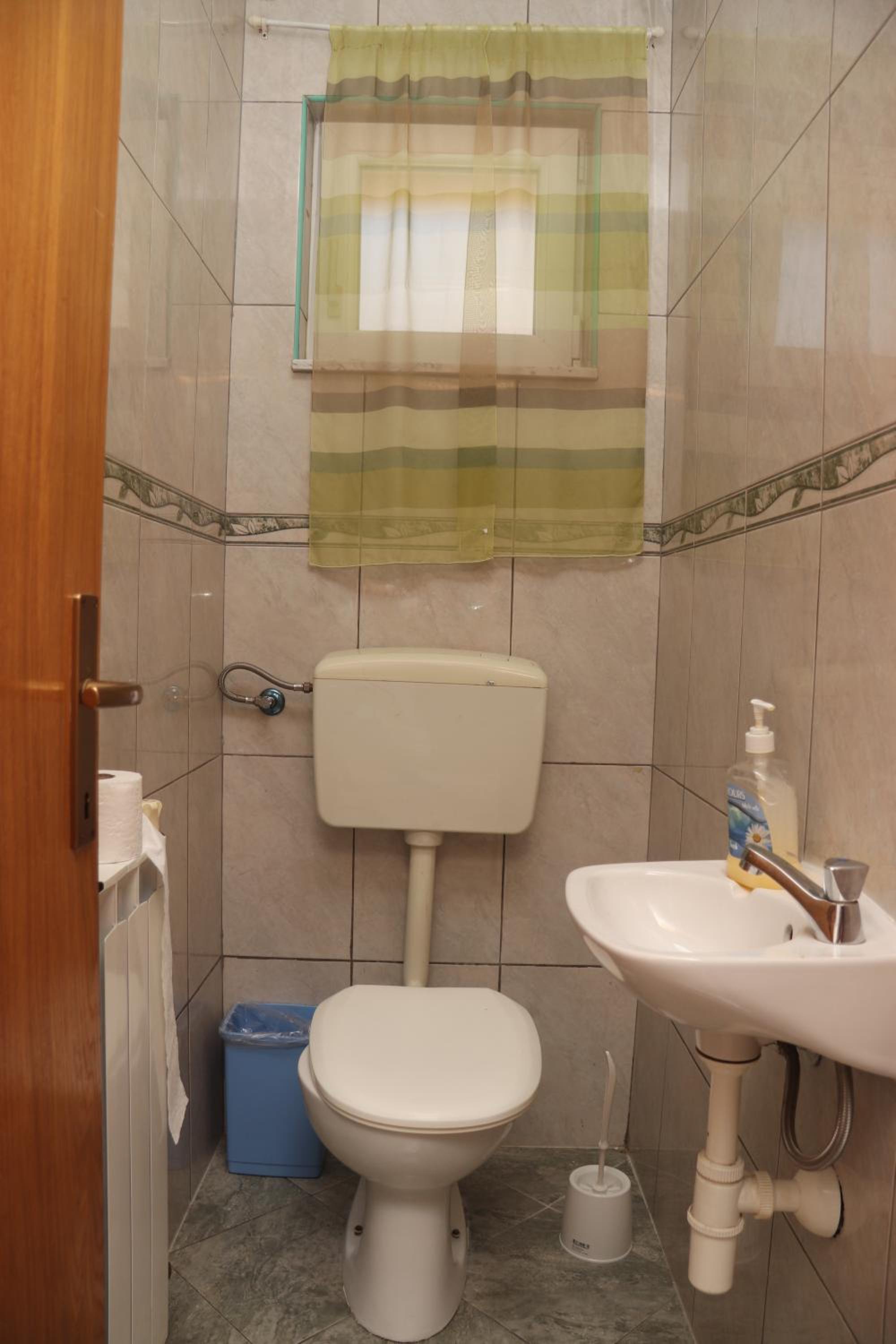 Apartman NAOMI