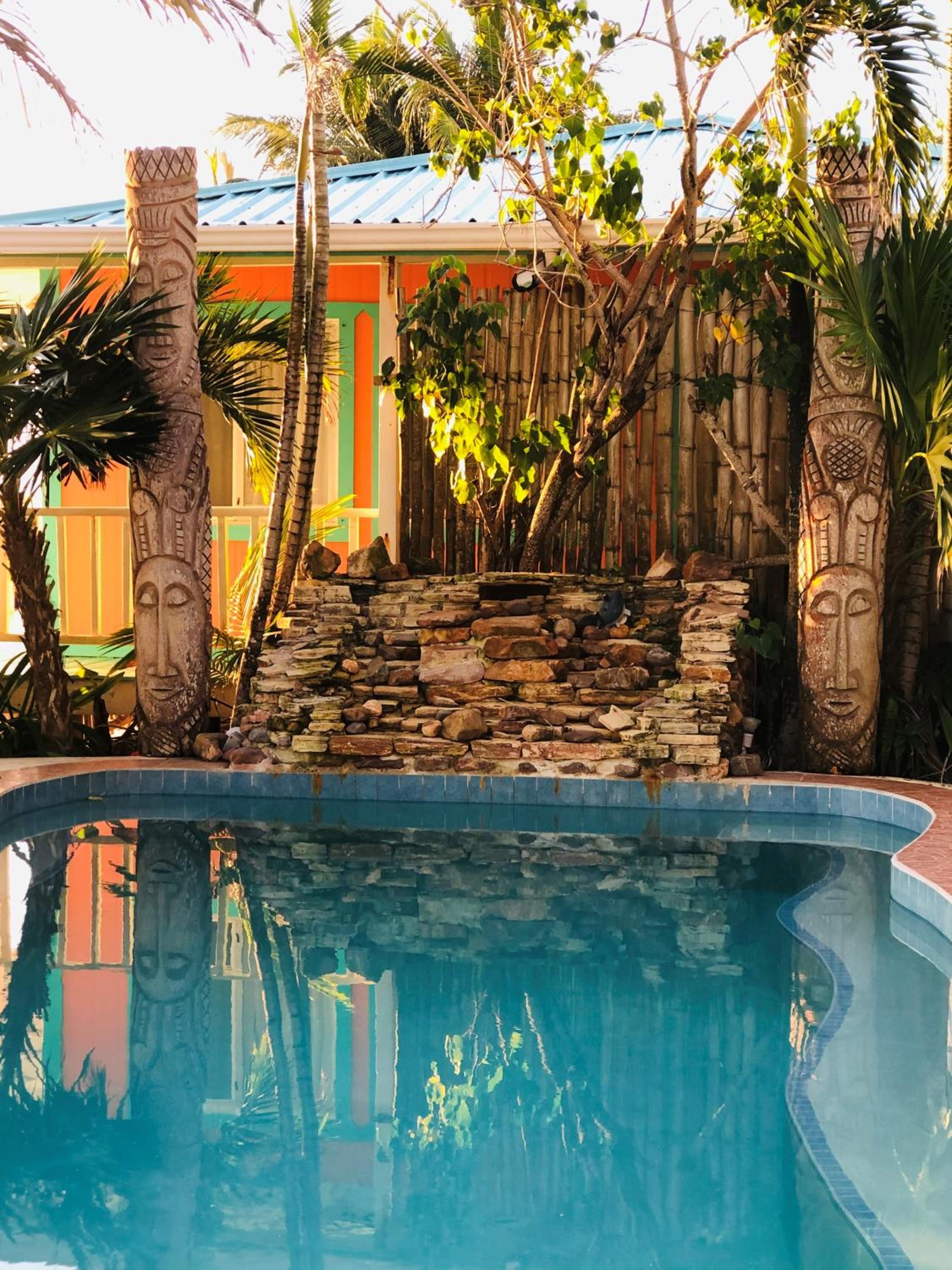 Coral Cove Inn