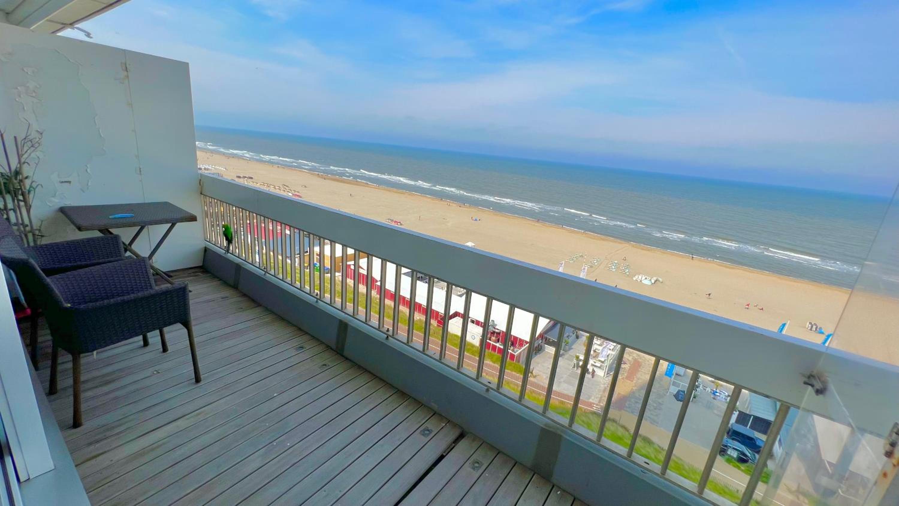 Ocean BreezeApartment: WakeUp 2 Sound of the Waves view 5