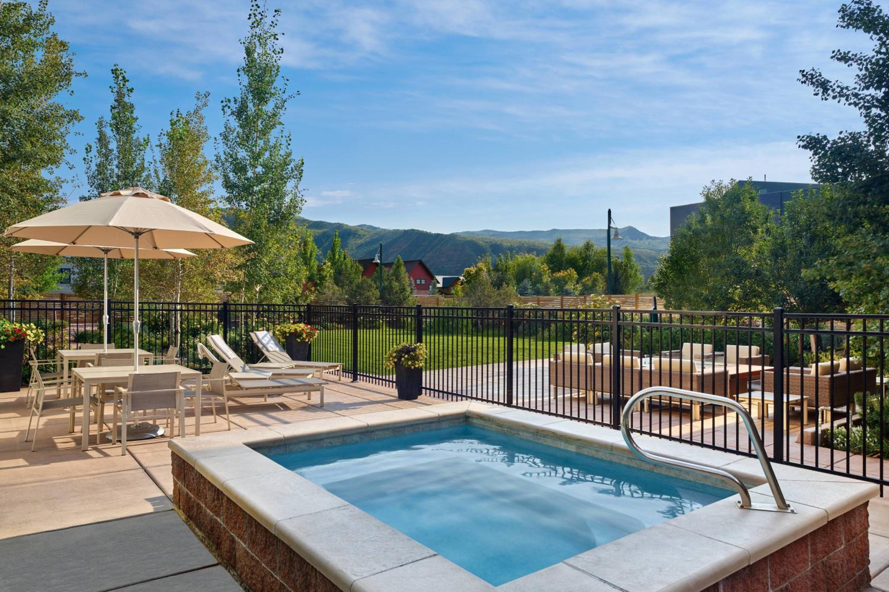 Glenwood Springs Vacations - Element Basalt - Aspen - Property Image 4