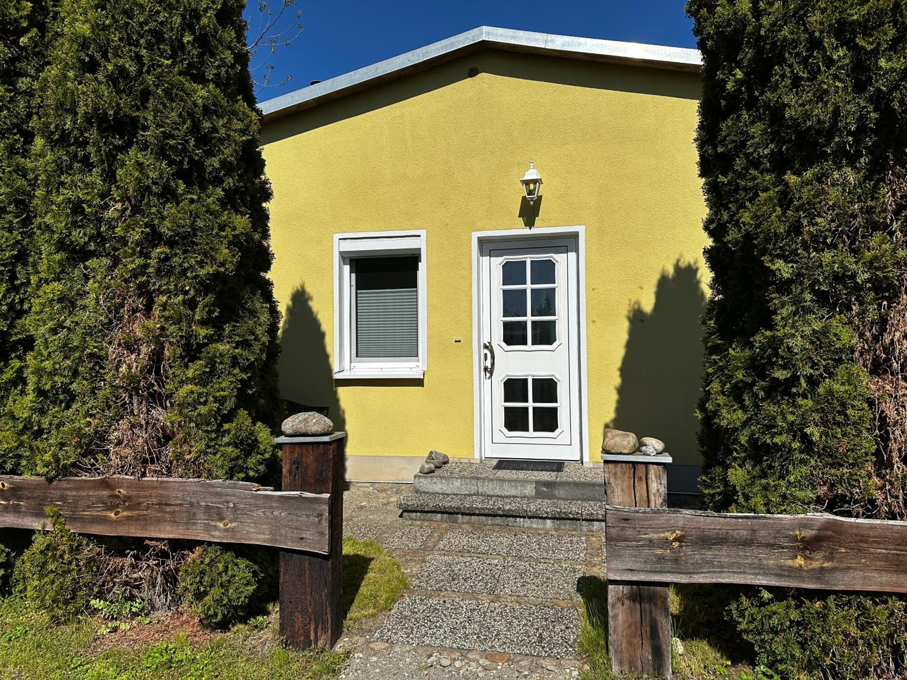 Klättes Ferienwohnung mit Garten
